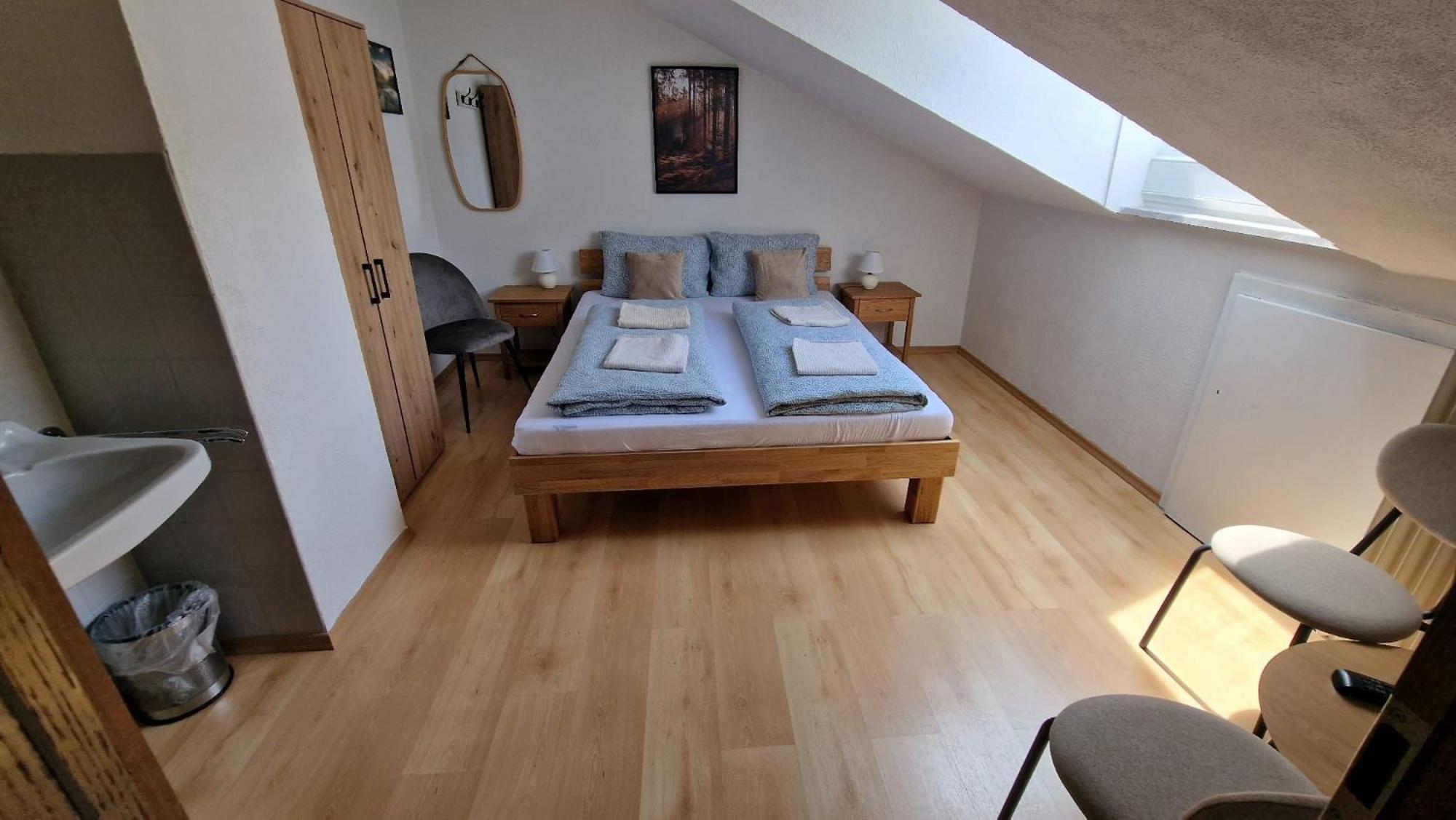 Doppelzimmer mit eigenem Bad