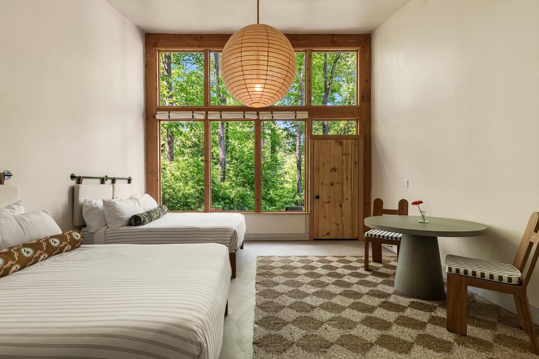 Fields Cottage - Two Queens