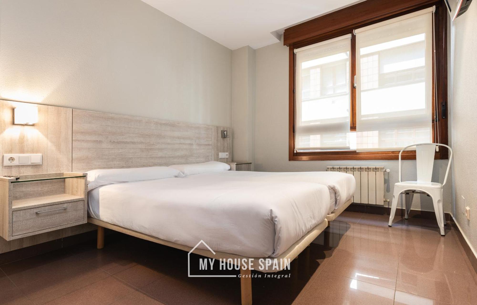 Twin Room Private Bathroom