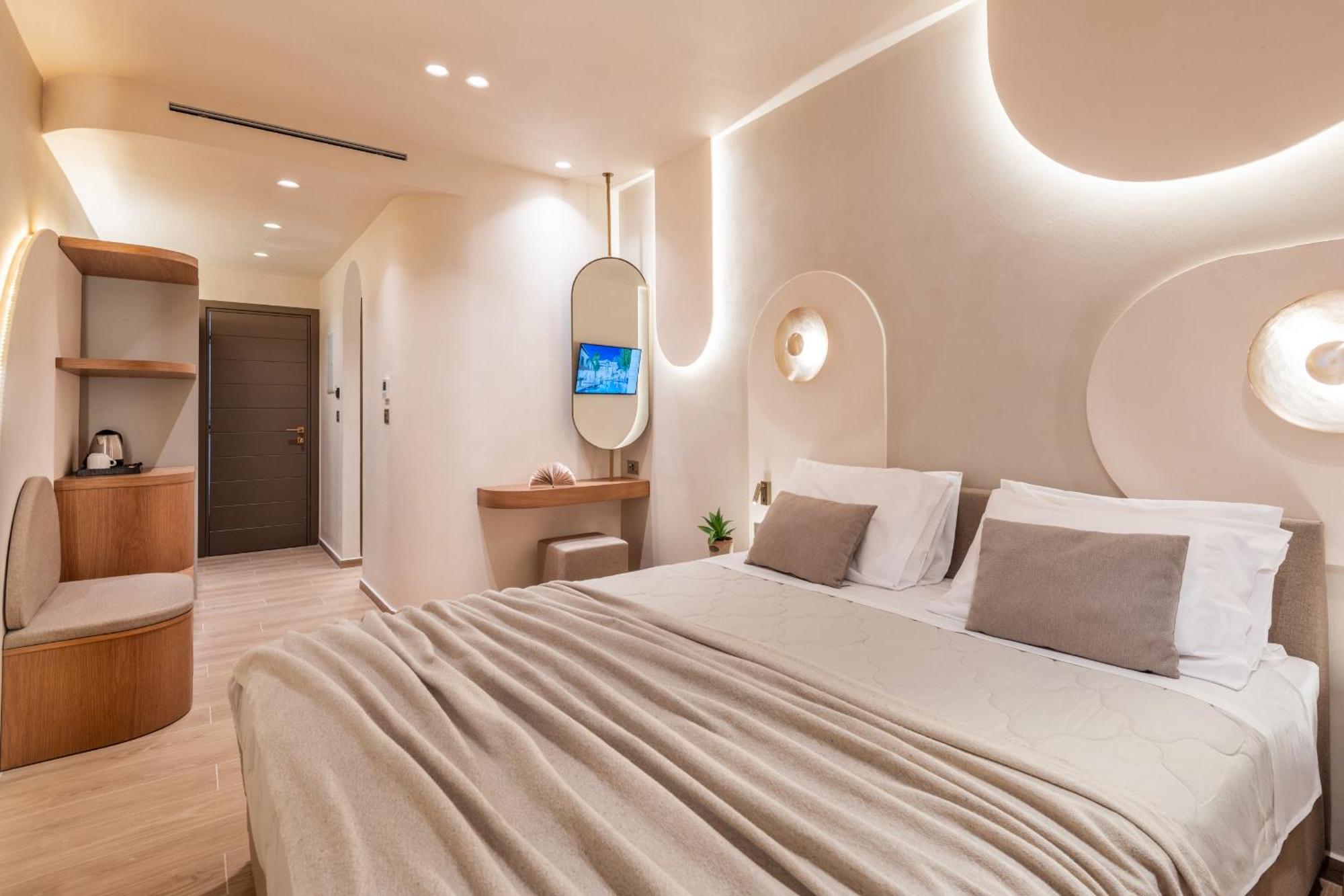 Junior Suite with Outdoor Hot Tub