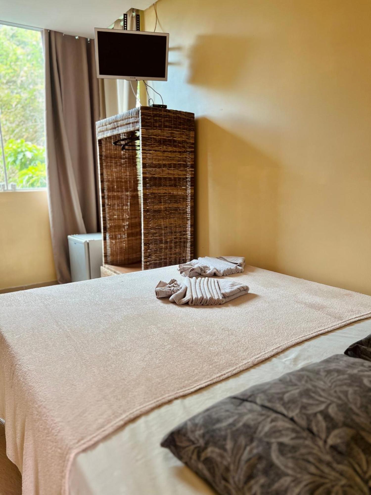Deluxe Queen Suite