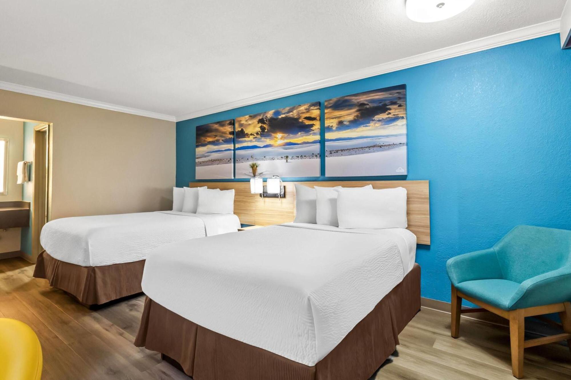 Double Room with Two Double Beds - Non-Smoking