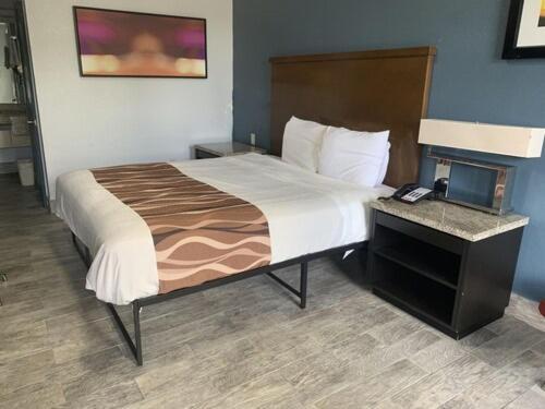 King Room - Disability Access