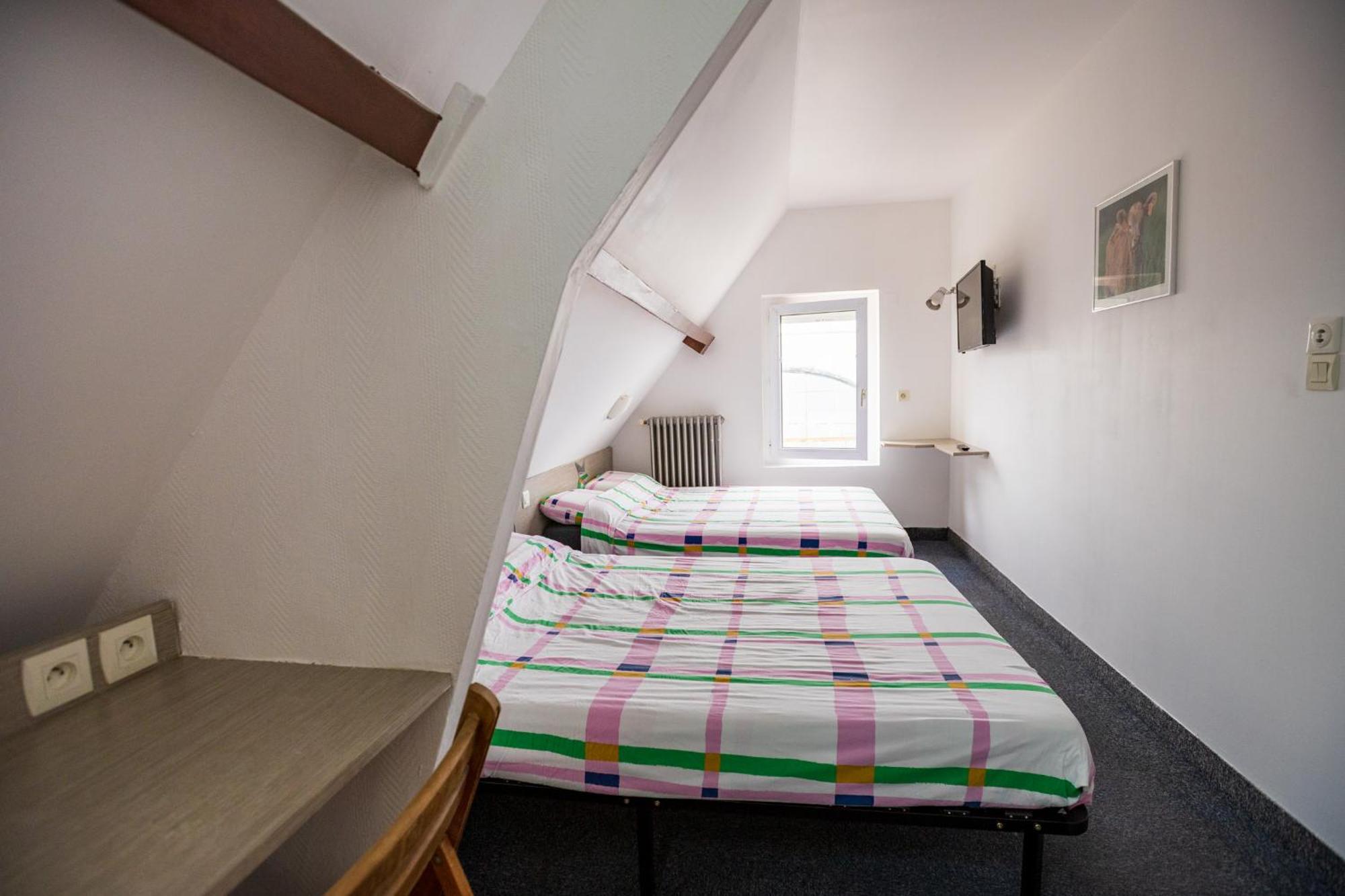Chambre Familiale avec Salle de Bains Privative