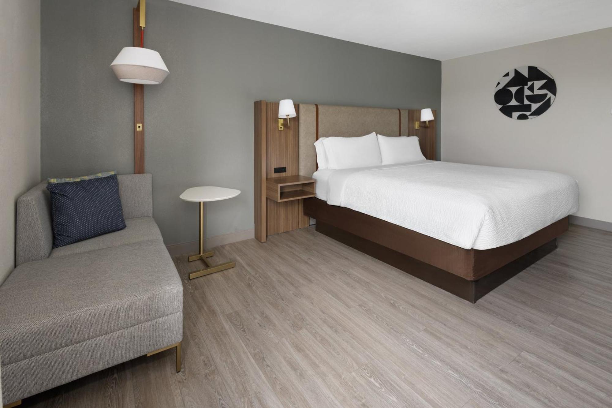 Executive King Room Hearing Accessible Non-Smoking