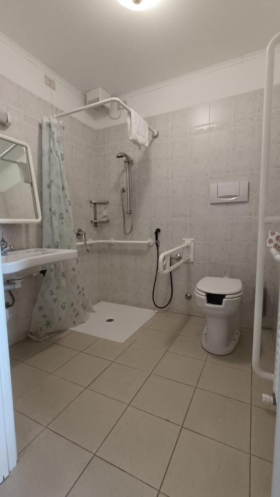 Superior Double or Twin Room,1693450792:JPEG