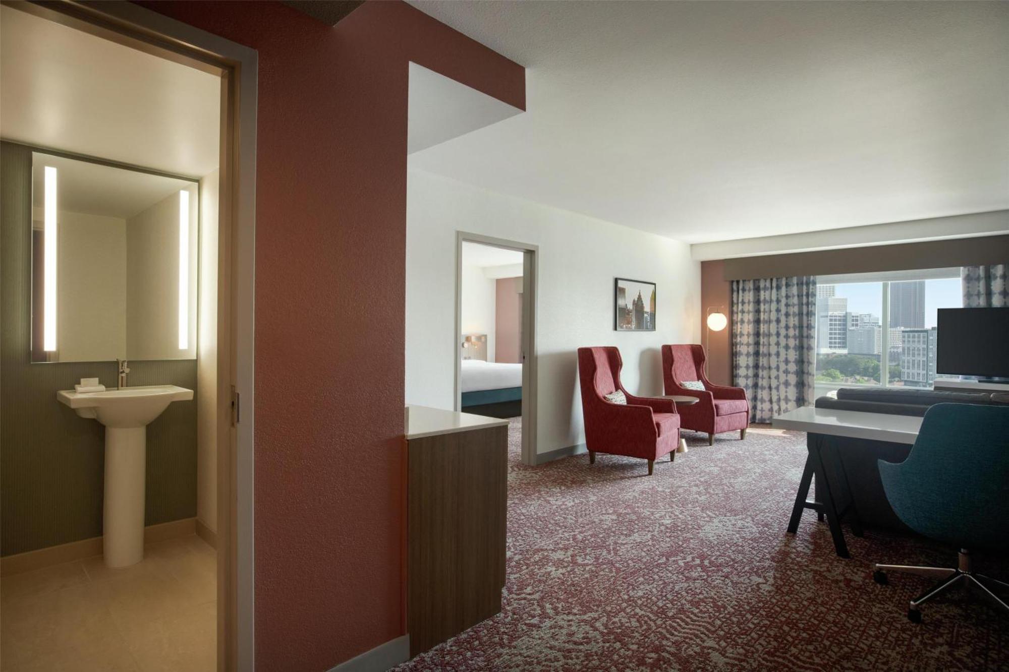 Deluxe King Suite,1694535339:JPEG