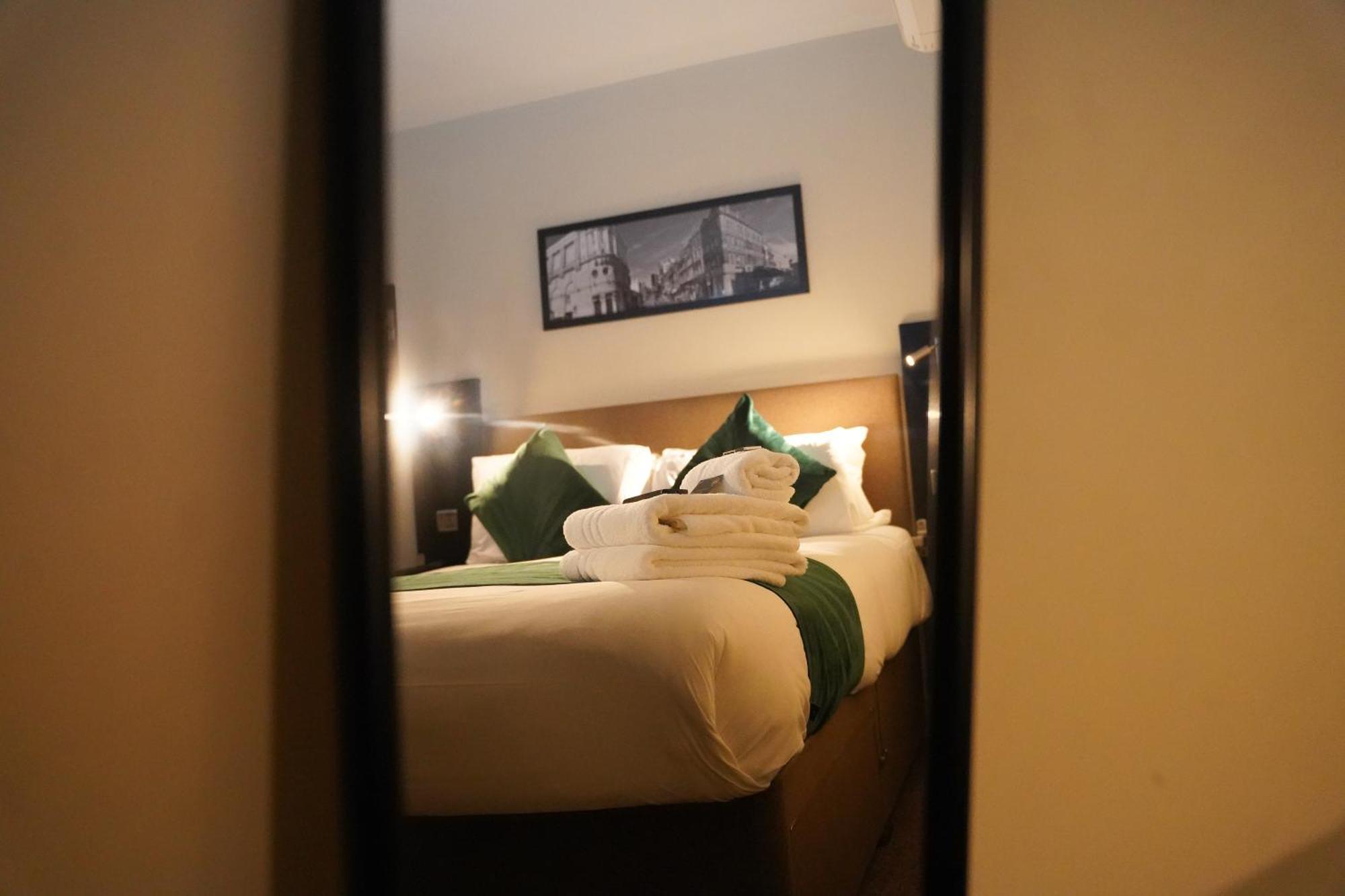 Chambre Interne Rez-De-Chaussée - (Sans Fenêtre)