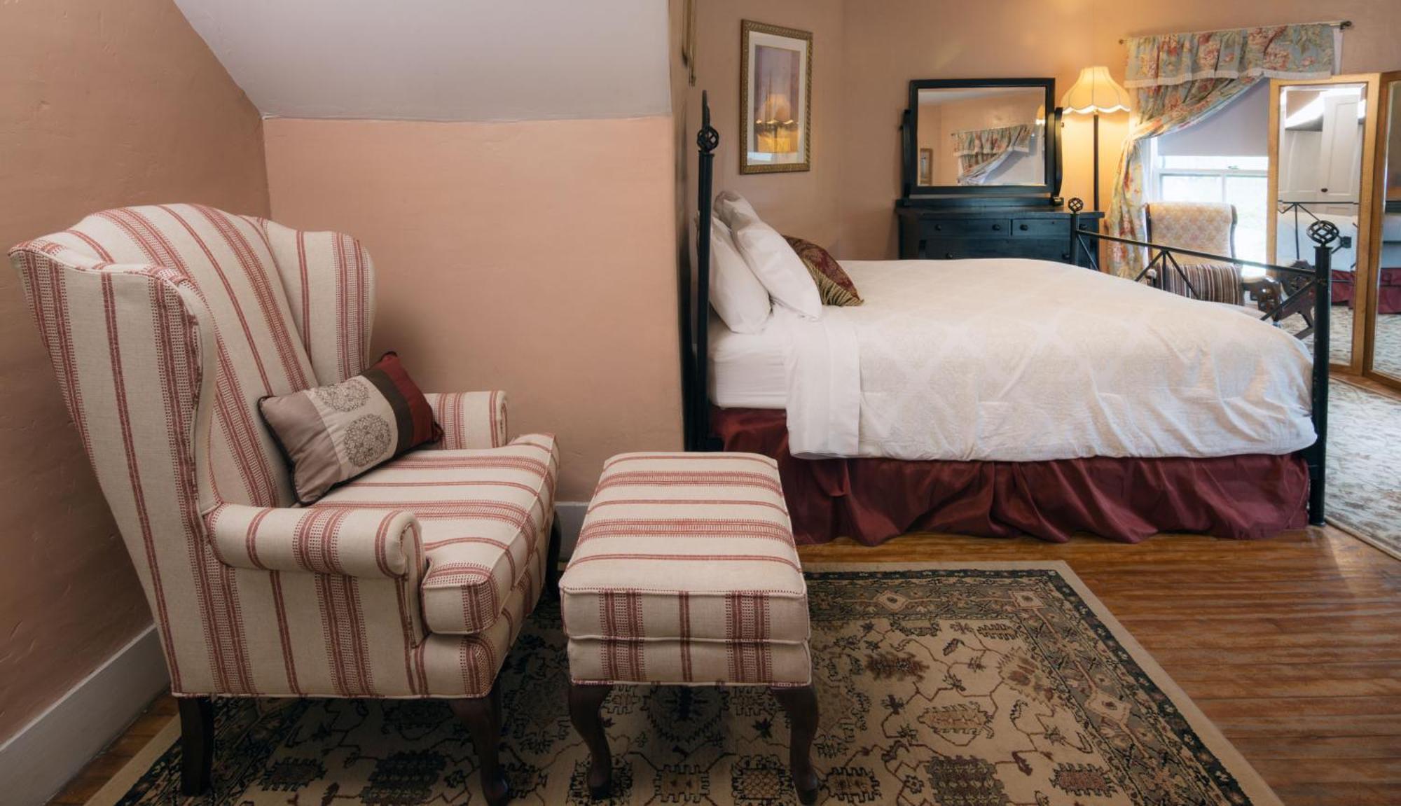 Queen Room