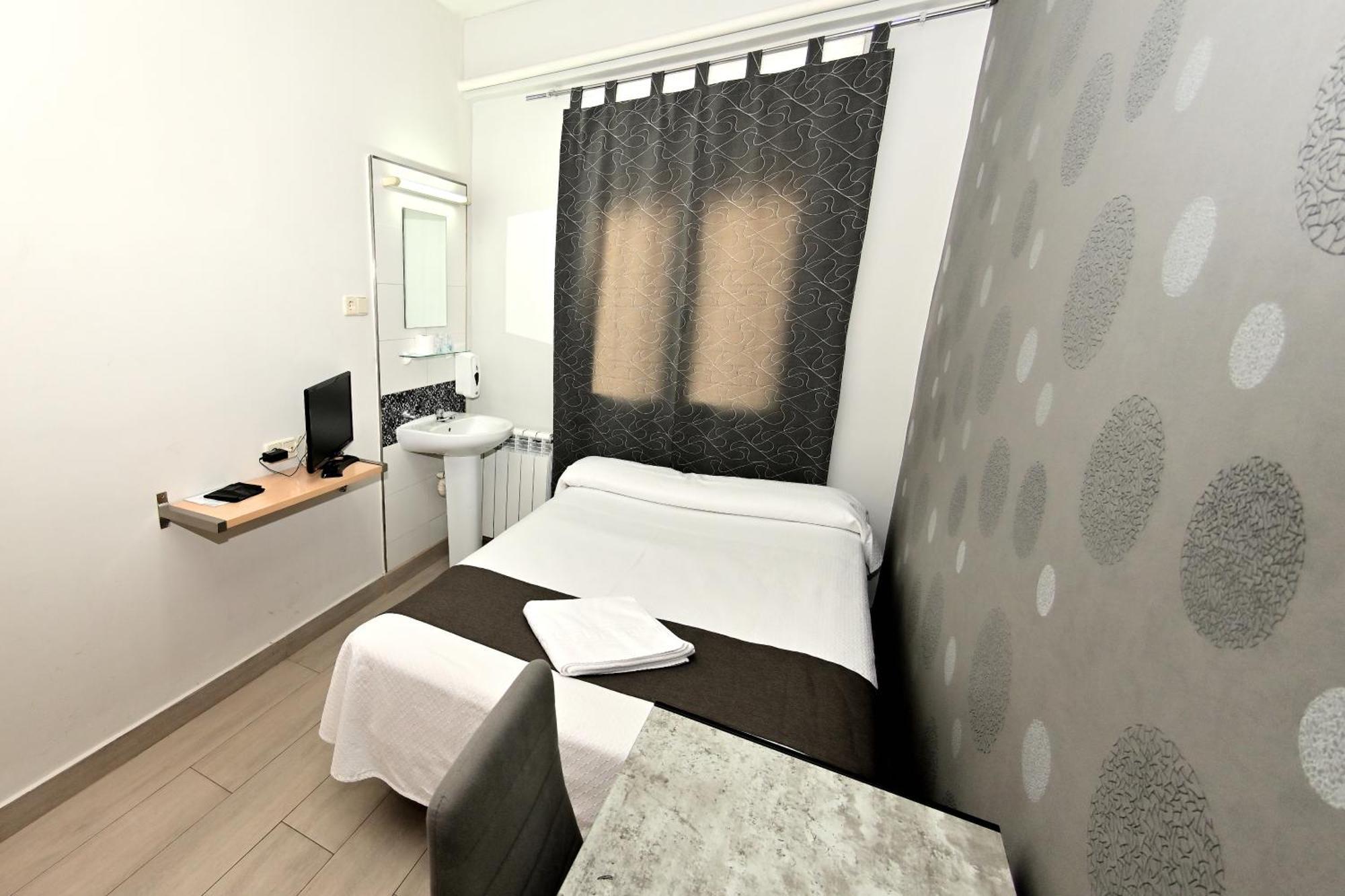Superior Single Room,1697951277:JPEG