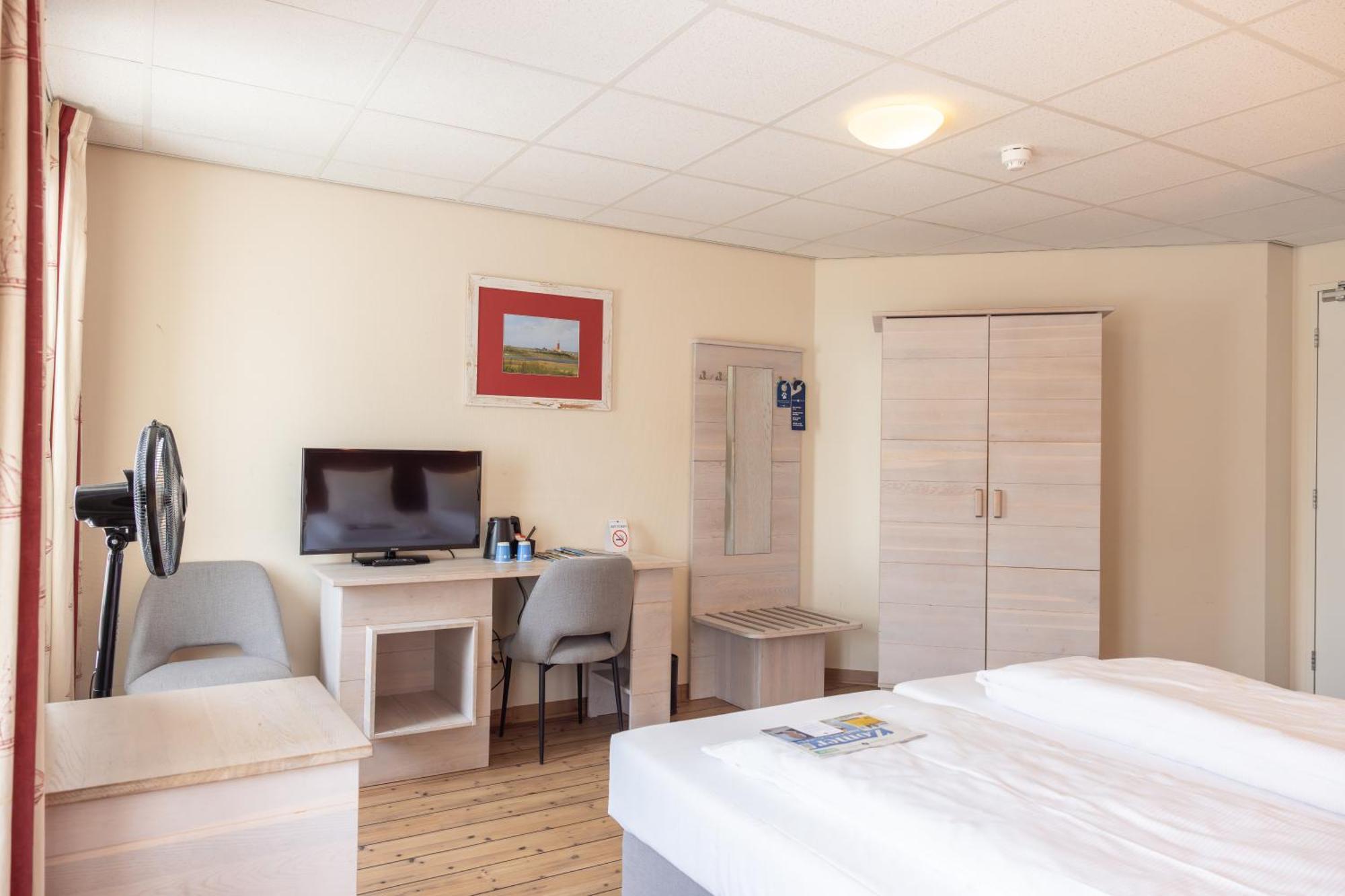 Luxury Double Room,1698847462:JPEG