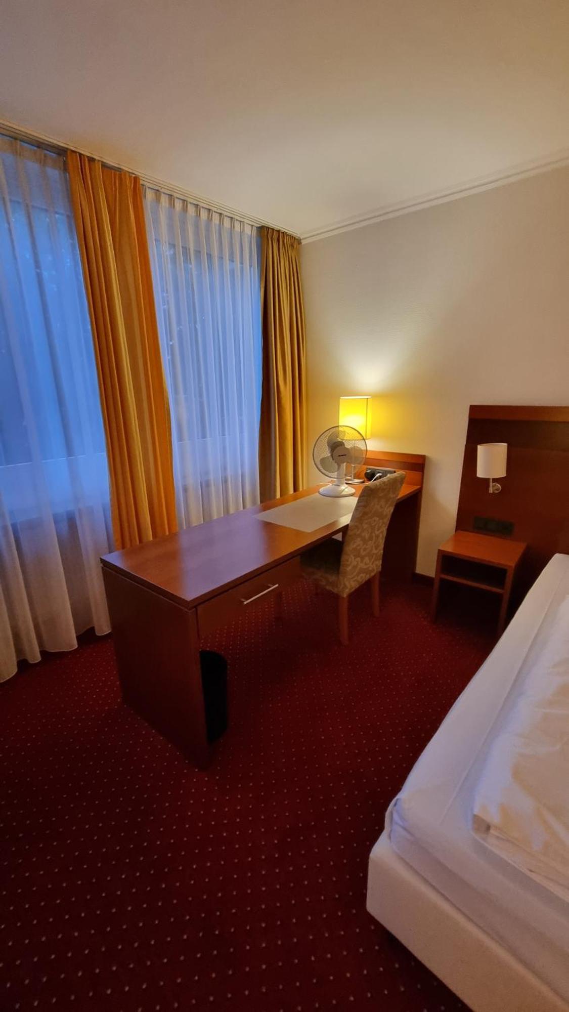 Double or Twin Room Balcony