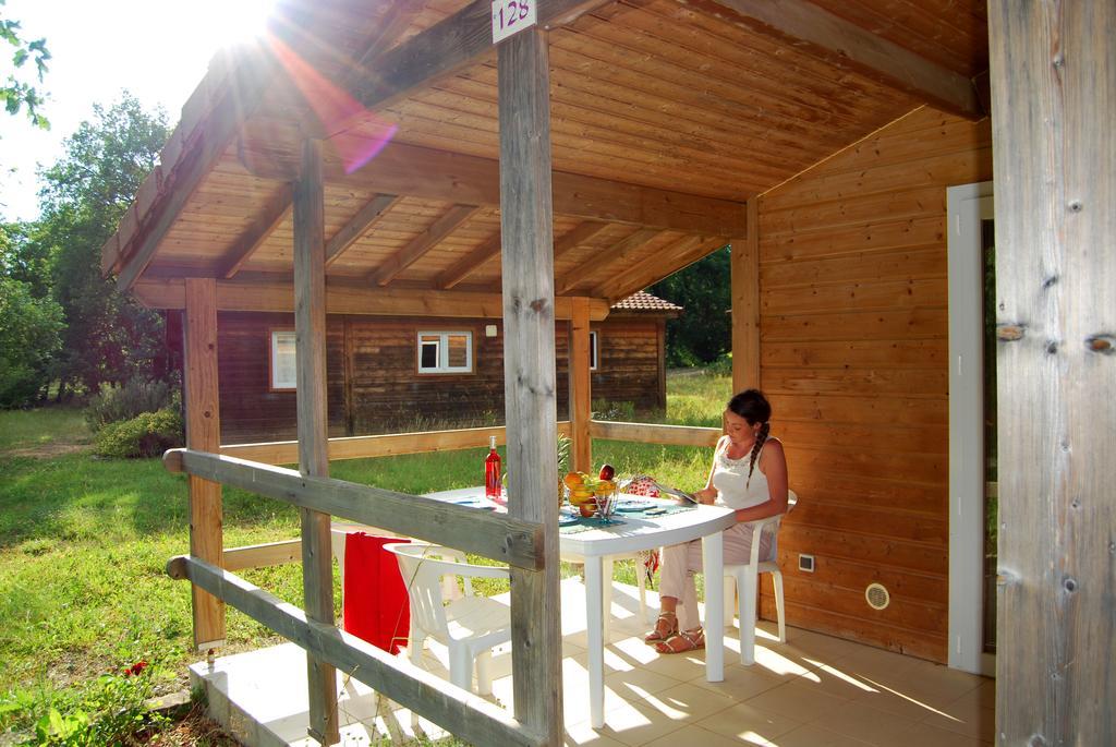 Cottage,170233245:JPEG