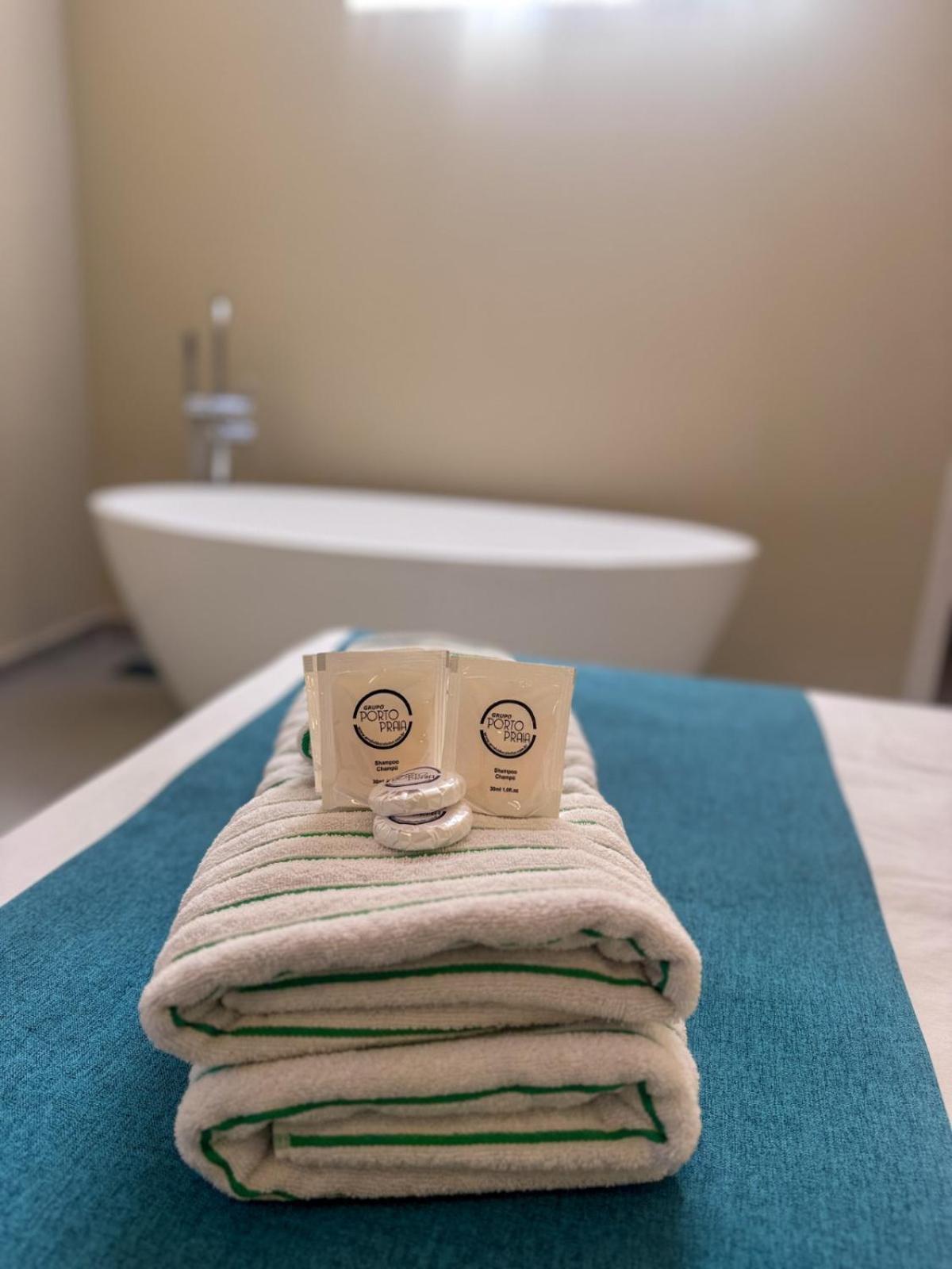Queen Suite Spa Bath