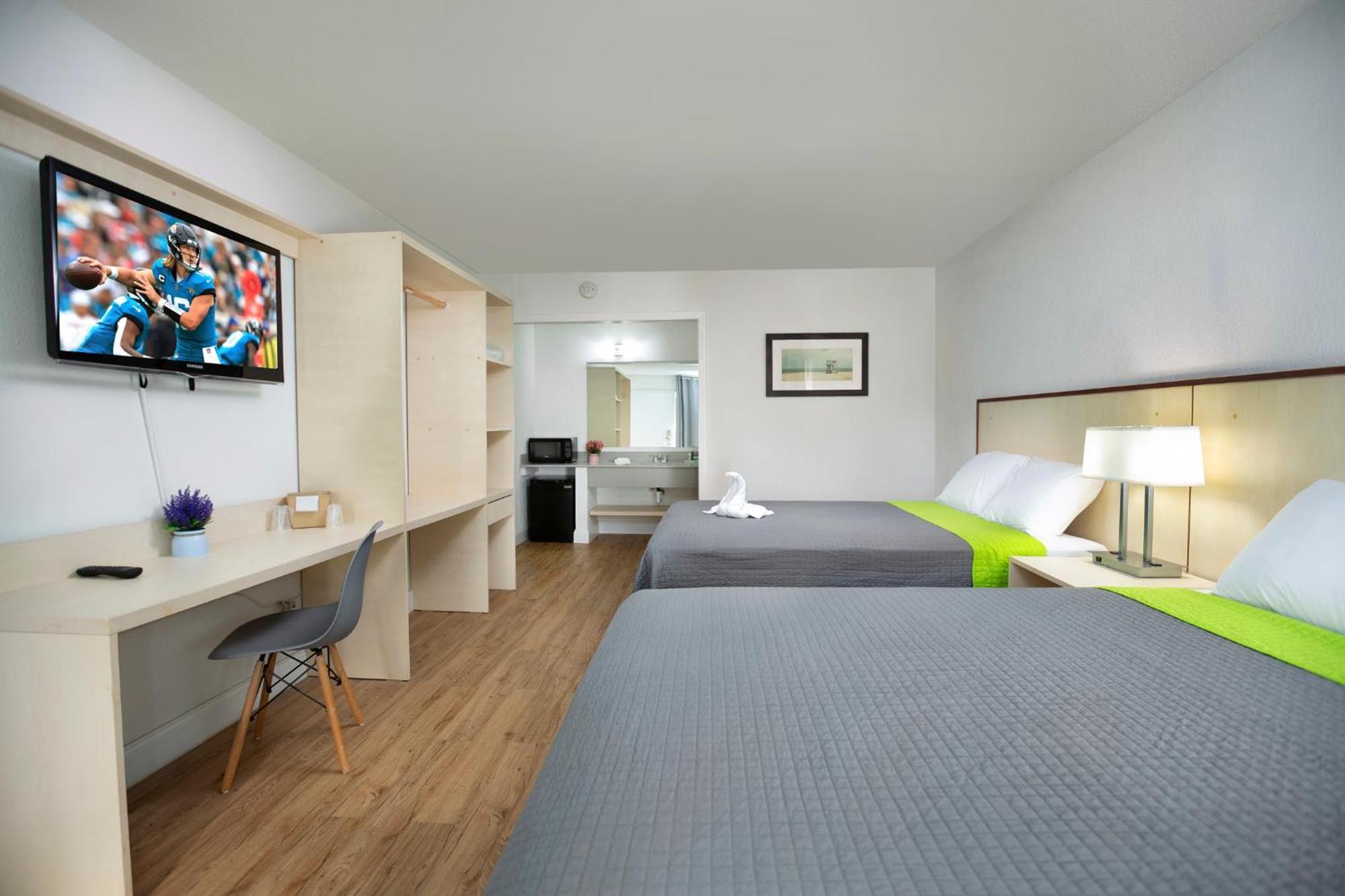 Deluxe Family Suite