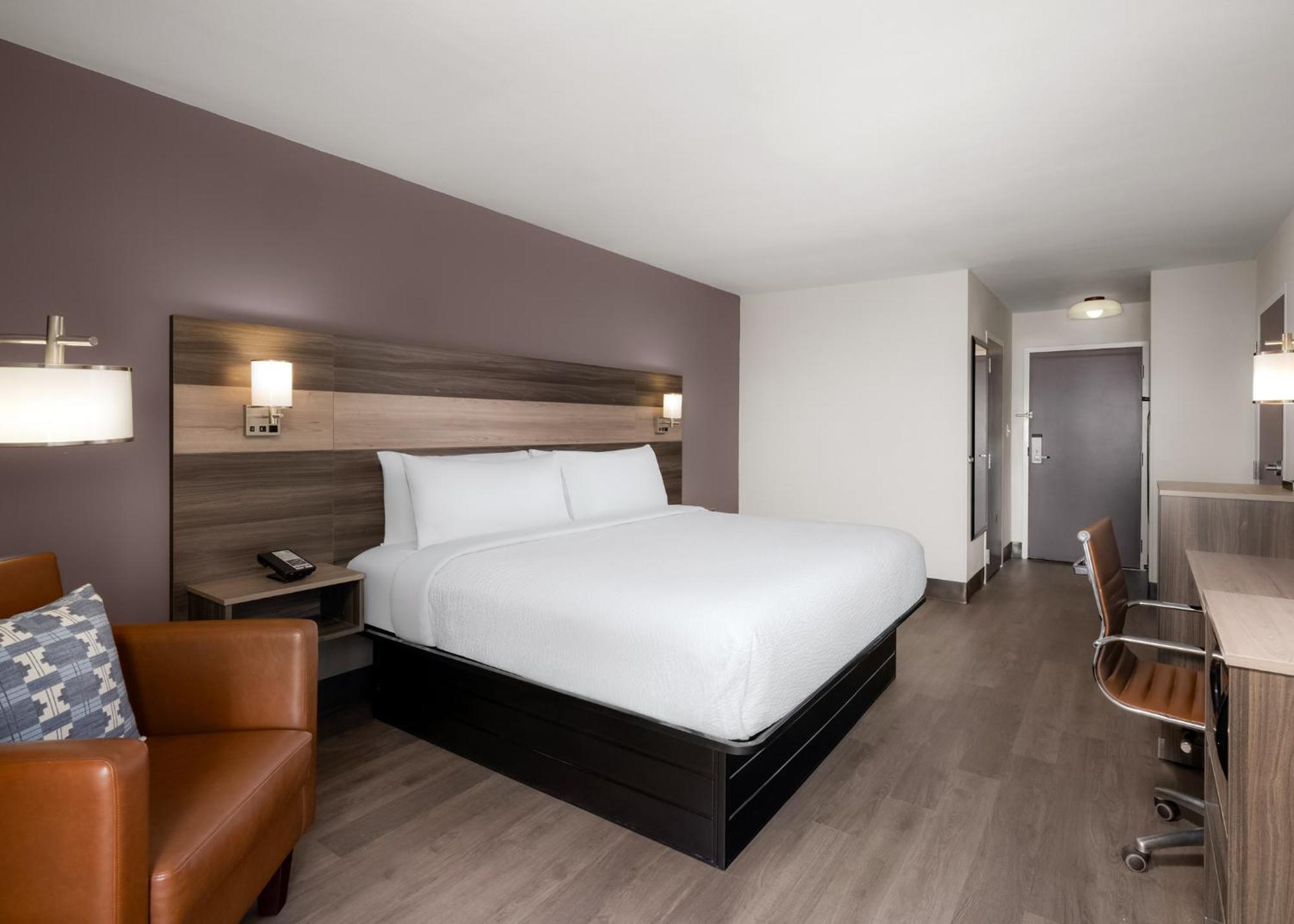 Standard Room,1704925890:JPEG