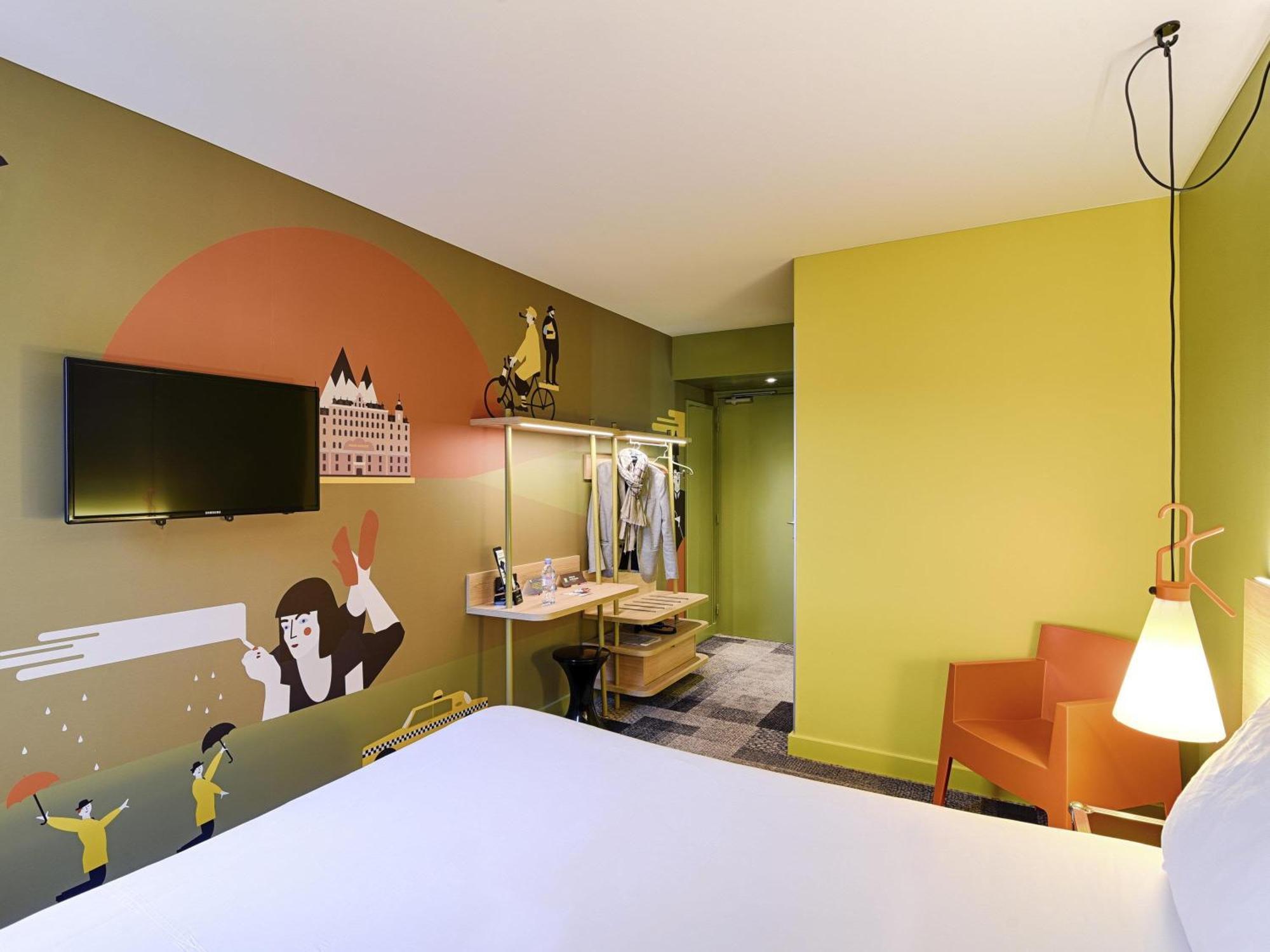 Standard Family Room,1704982507:JPEG