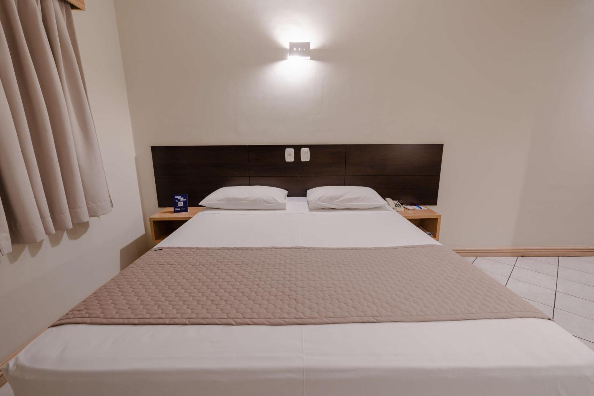 Quarto Duplo Standard