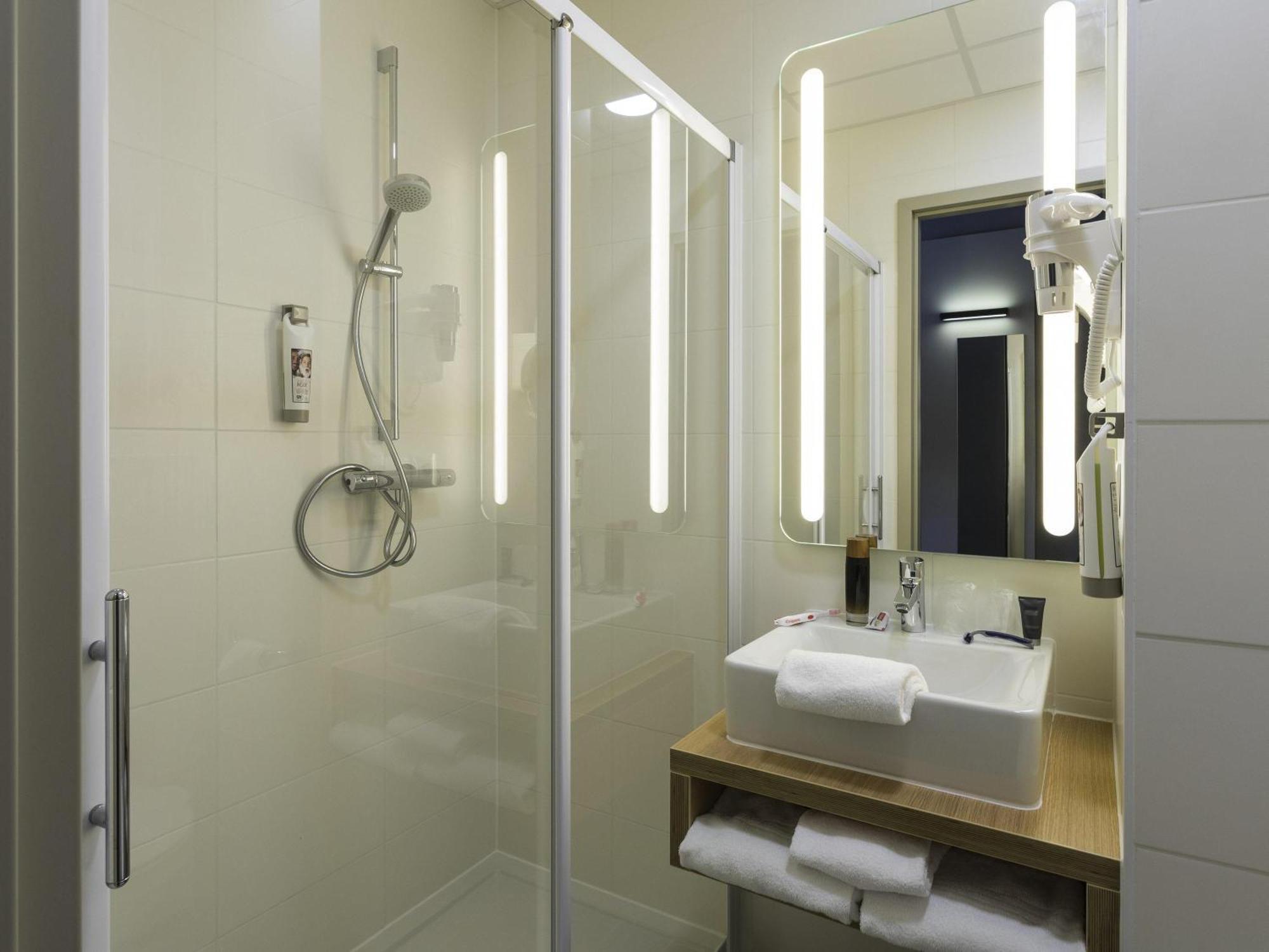 Superior Room with One Double Bed or Two Single Beds