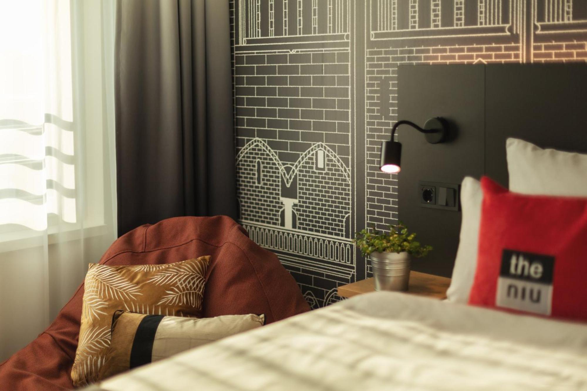 Premium Queen Room