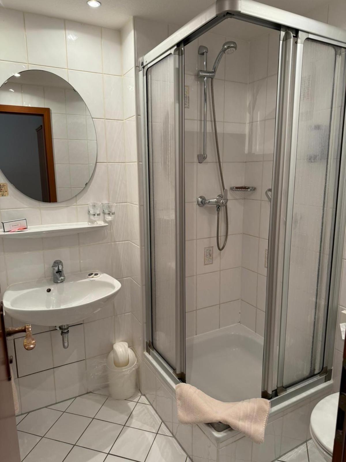 Single Room Shower
