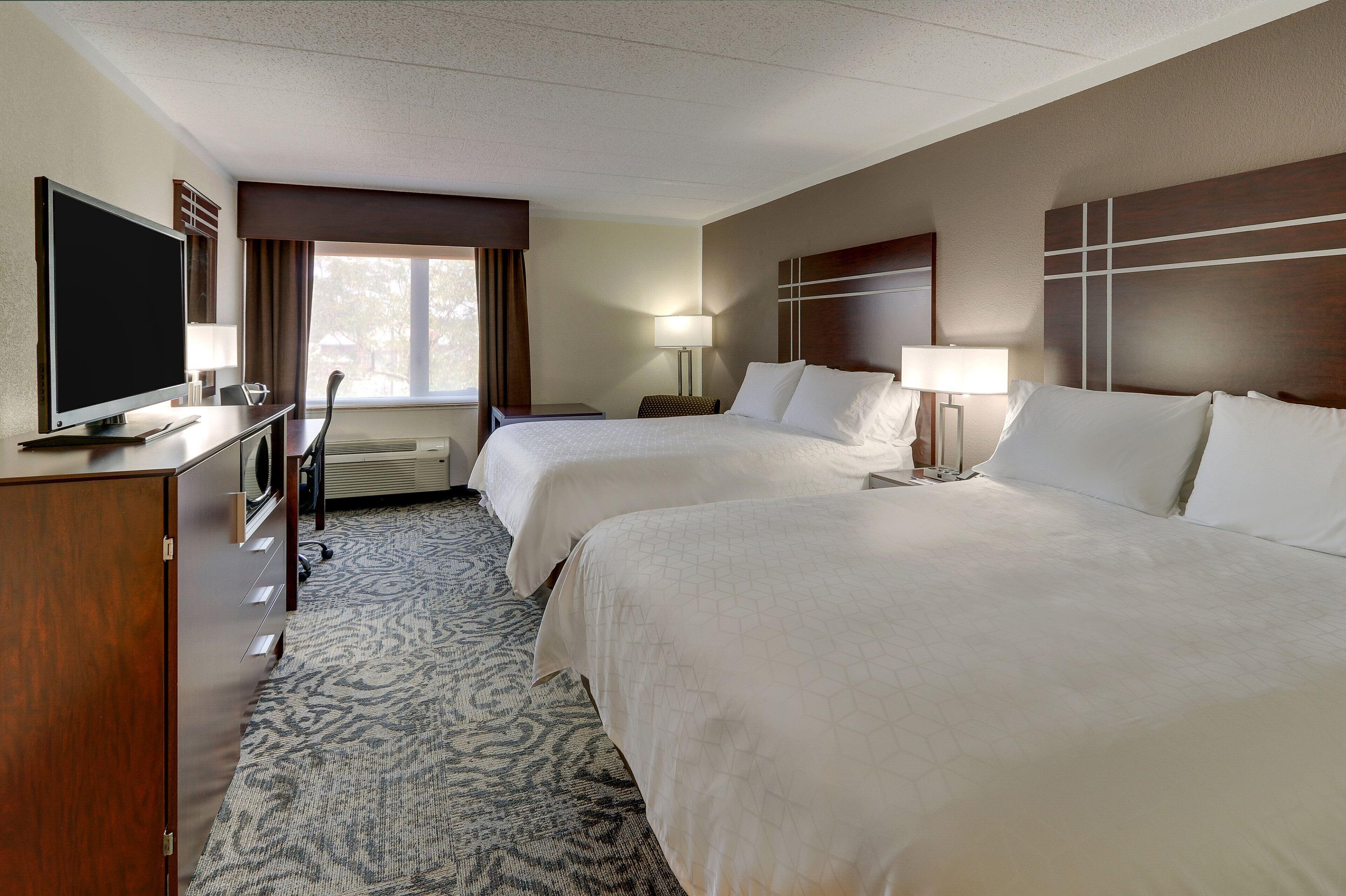 Standard Queen Room Two Queen Beds Extra Floor Space
