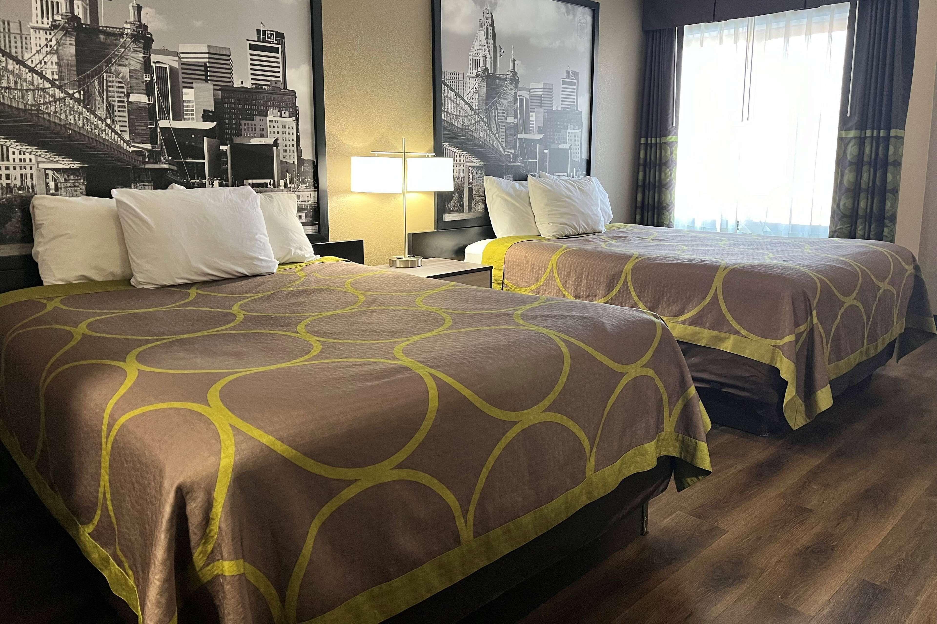 Room with Two Queen Beds - Non smoking