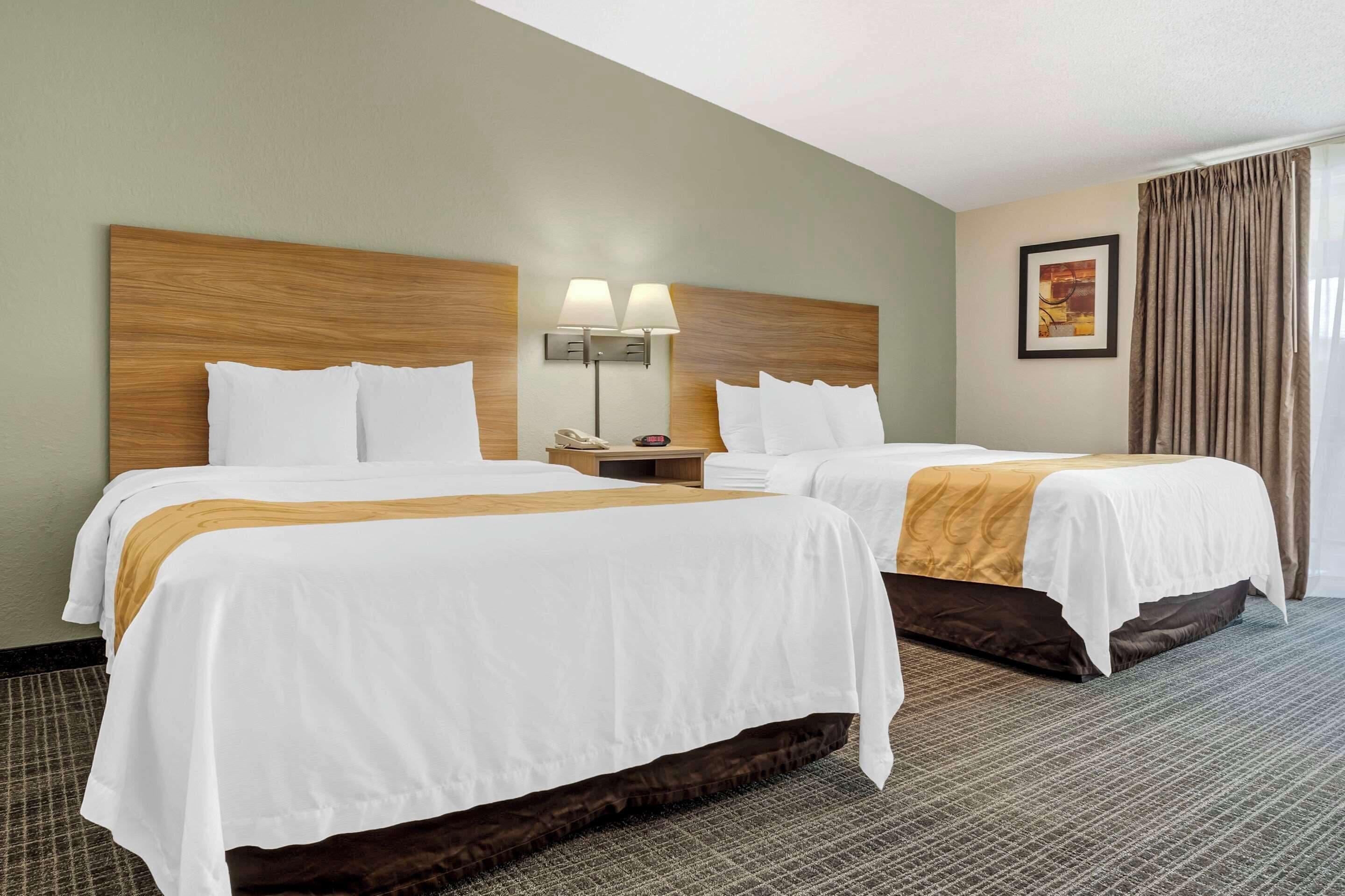 Queen Room Two Queen Beds Non-Smoking