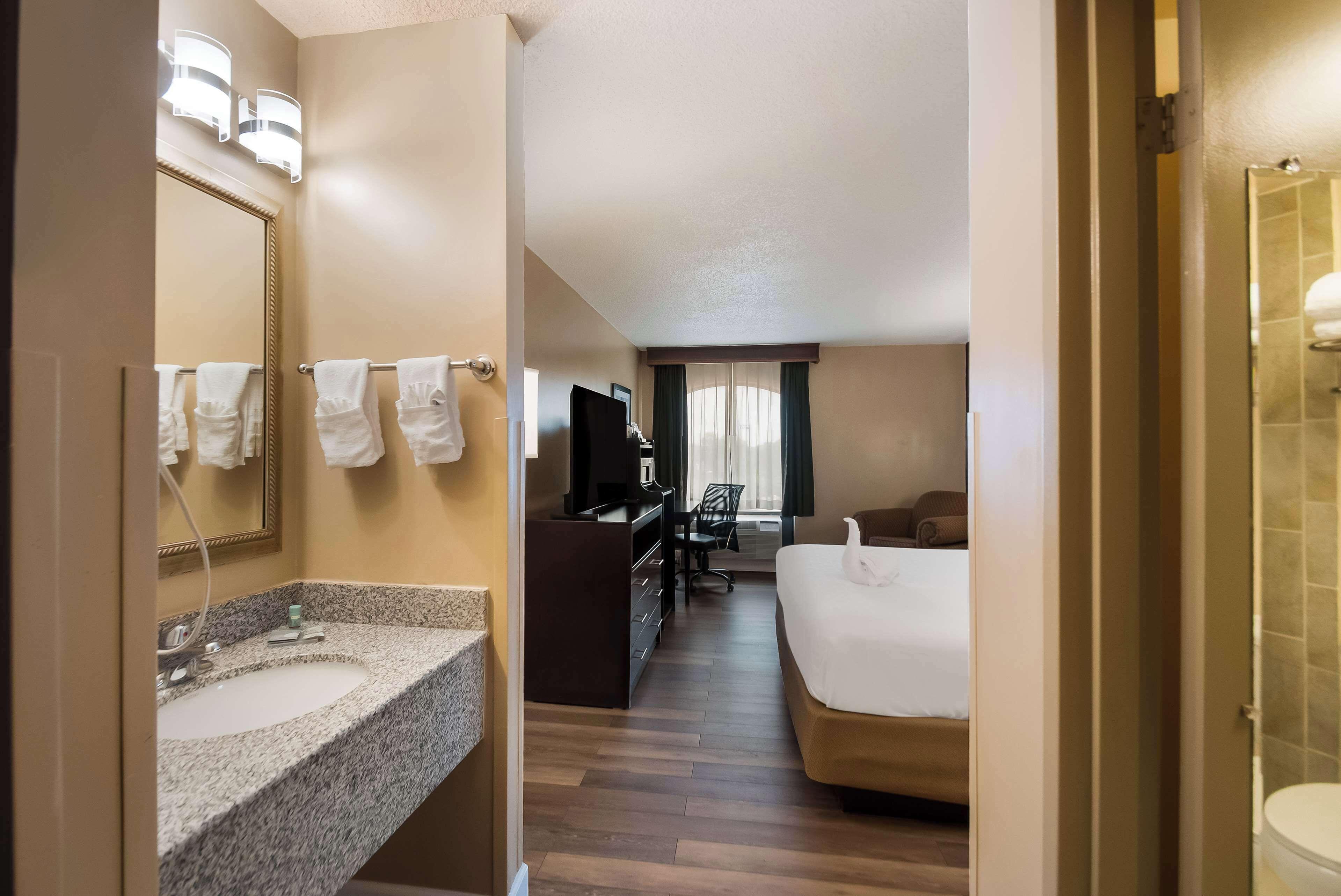 King Room on Executive Floor - Non-Smoking