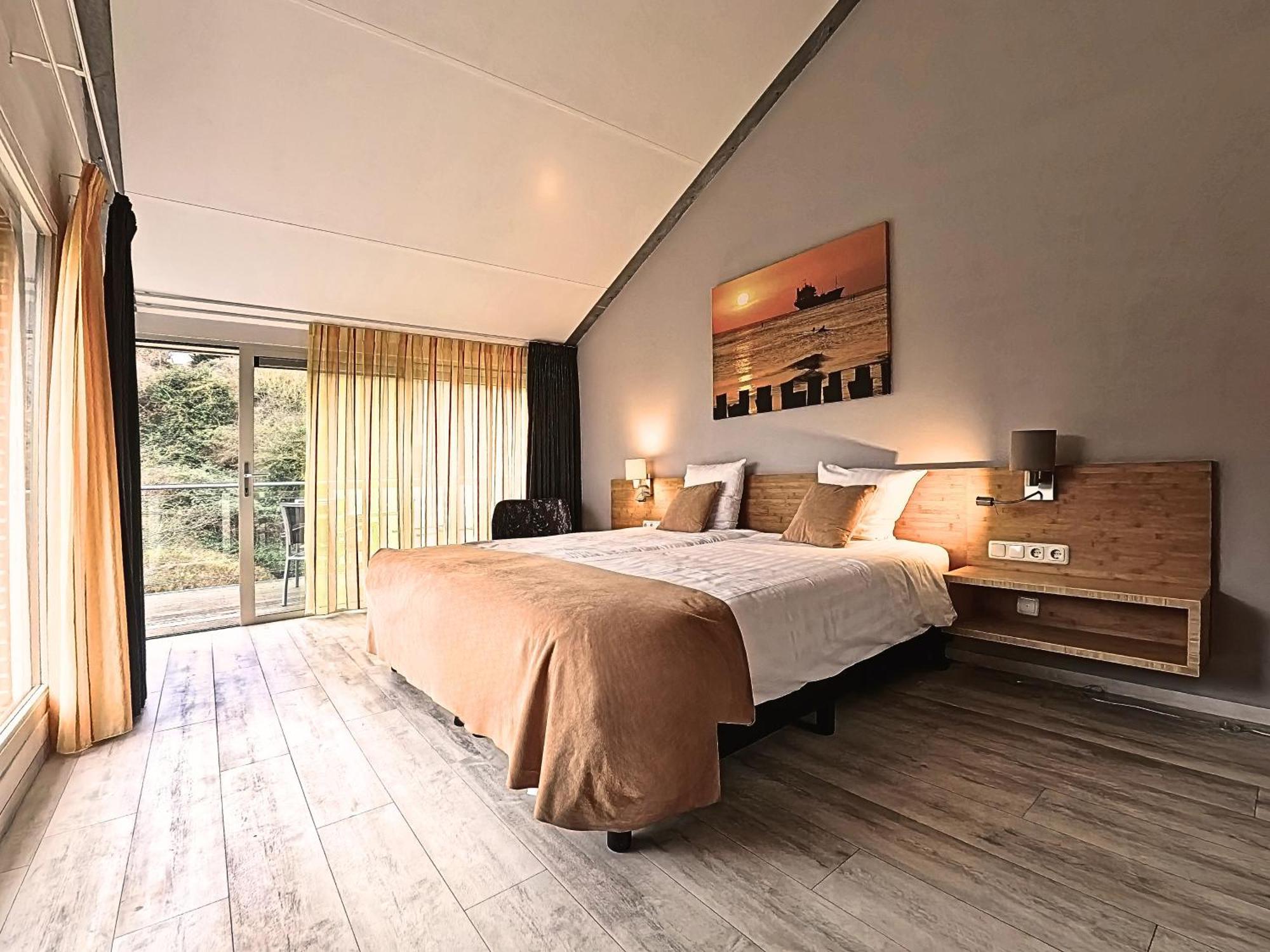 Deluxe Double Room Balcony dog allowed ONLY on request