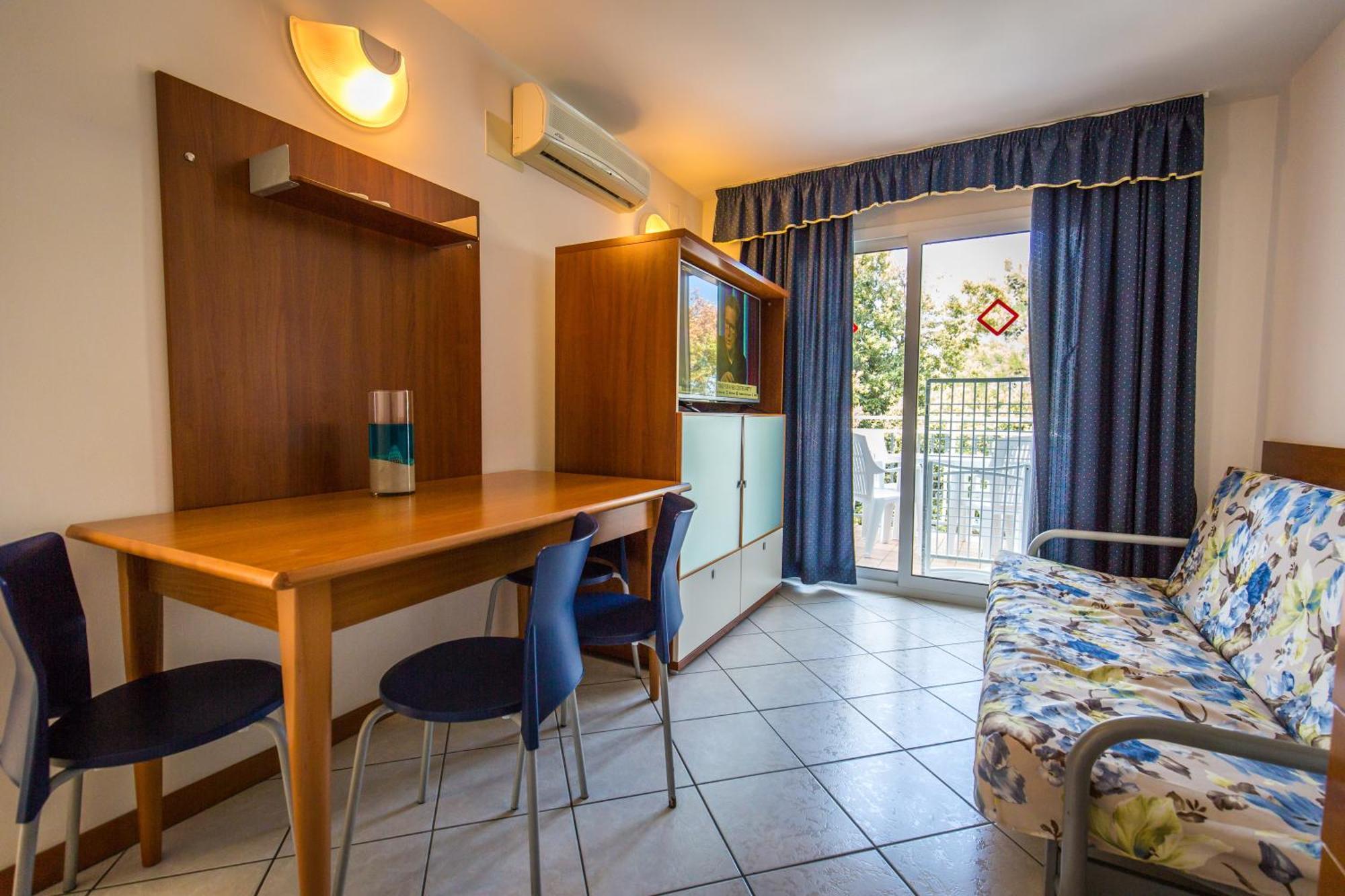 Superior One-Bedroom Apartment Sea View