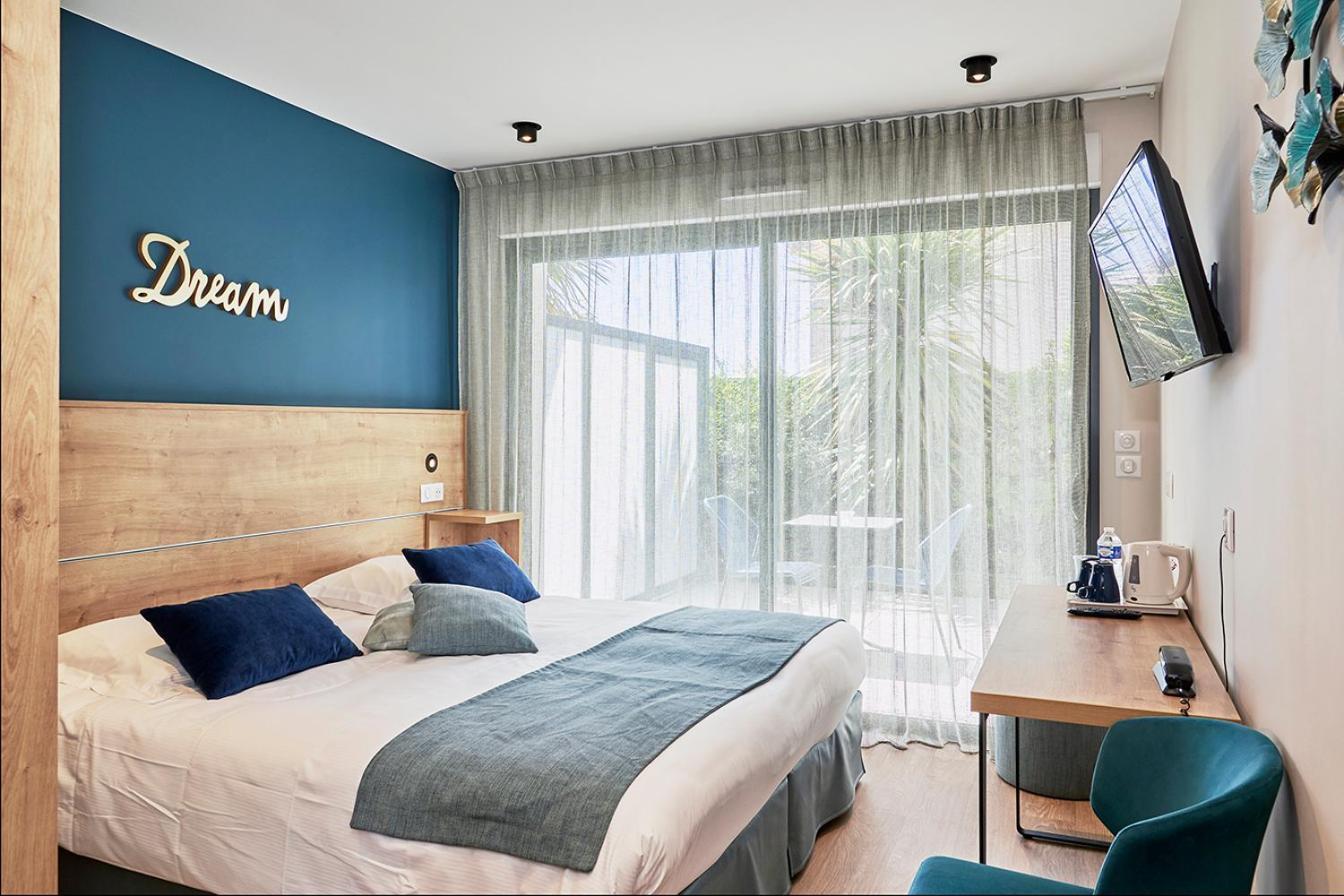 Queen Room with Balcony