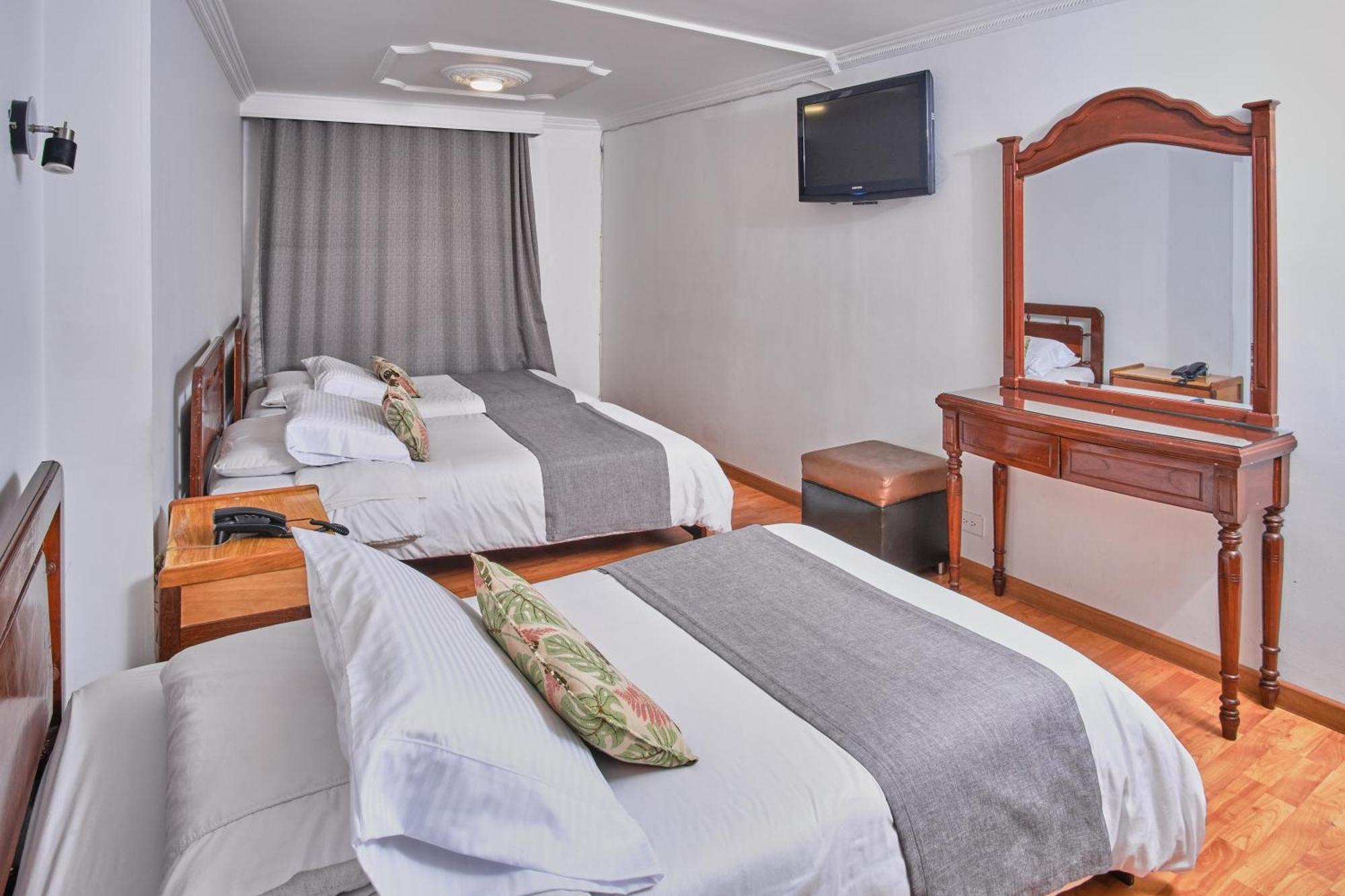 Triple Room