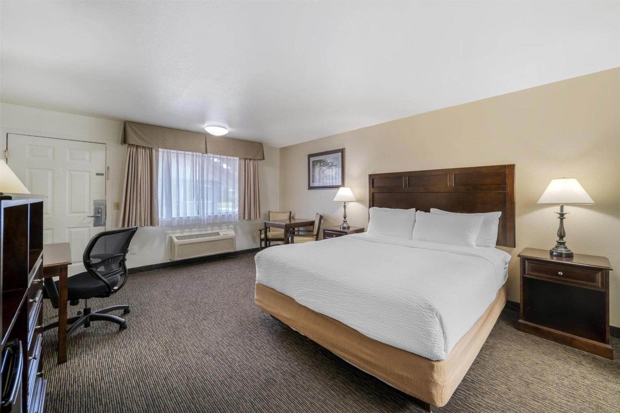 King Room - Non-Smoking