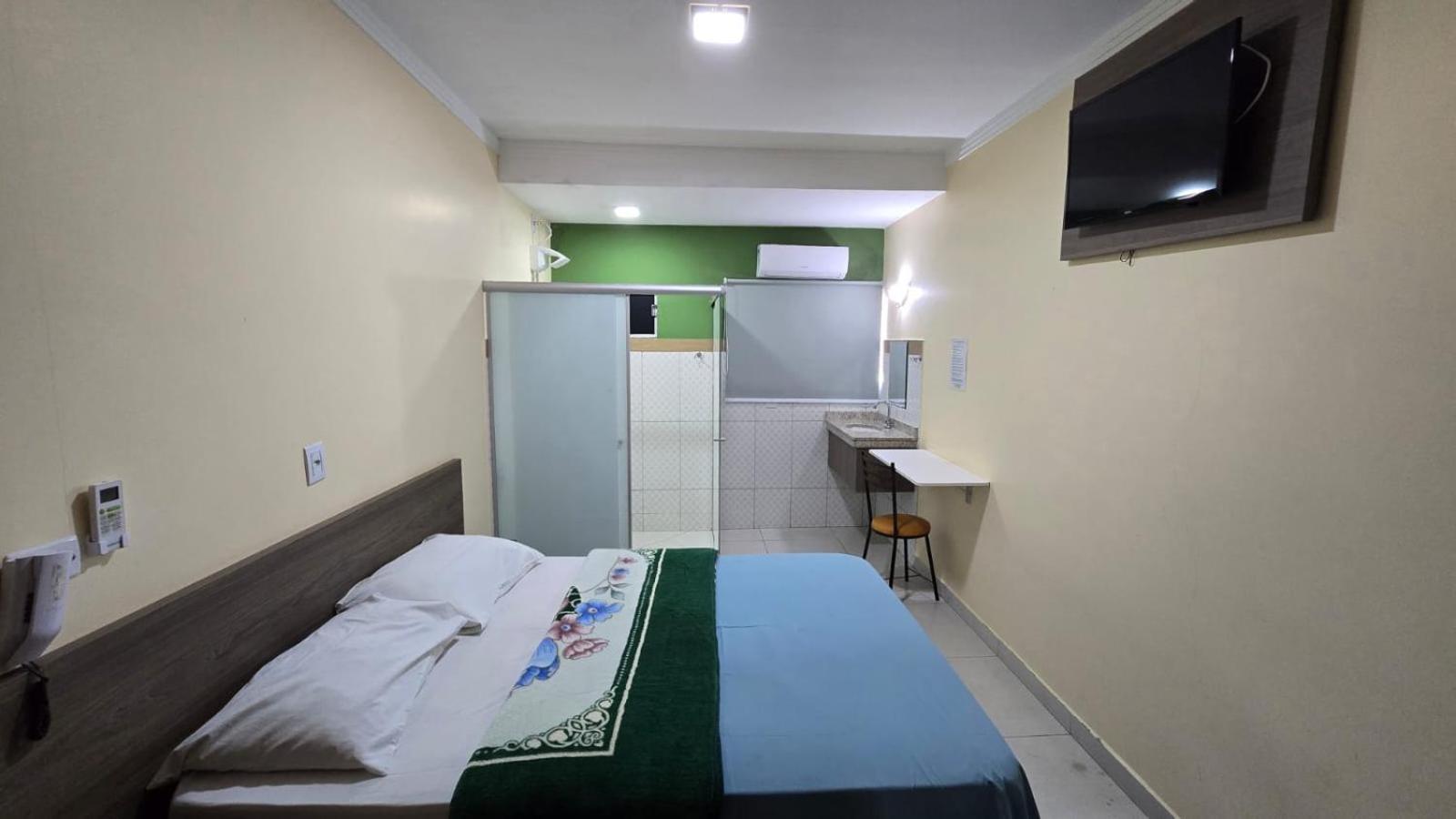 Quarto Duplo Standard