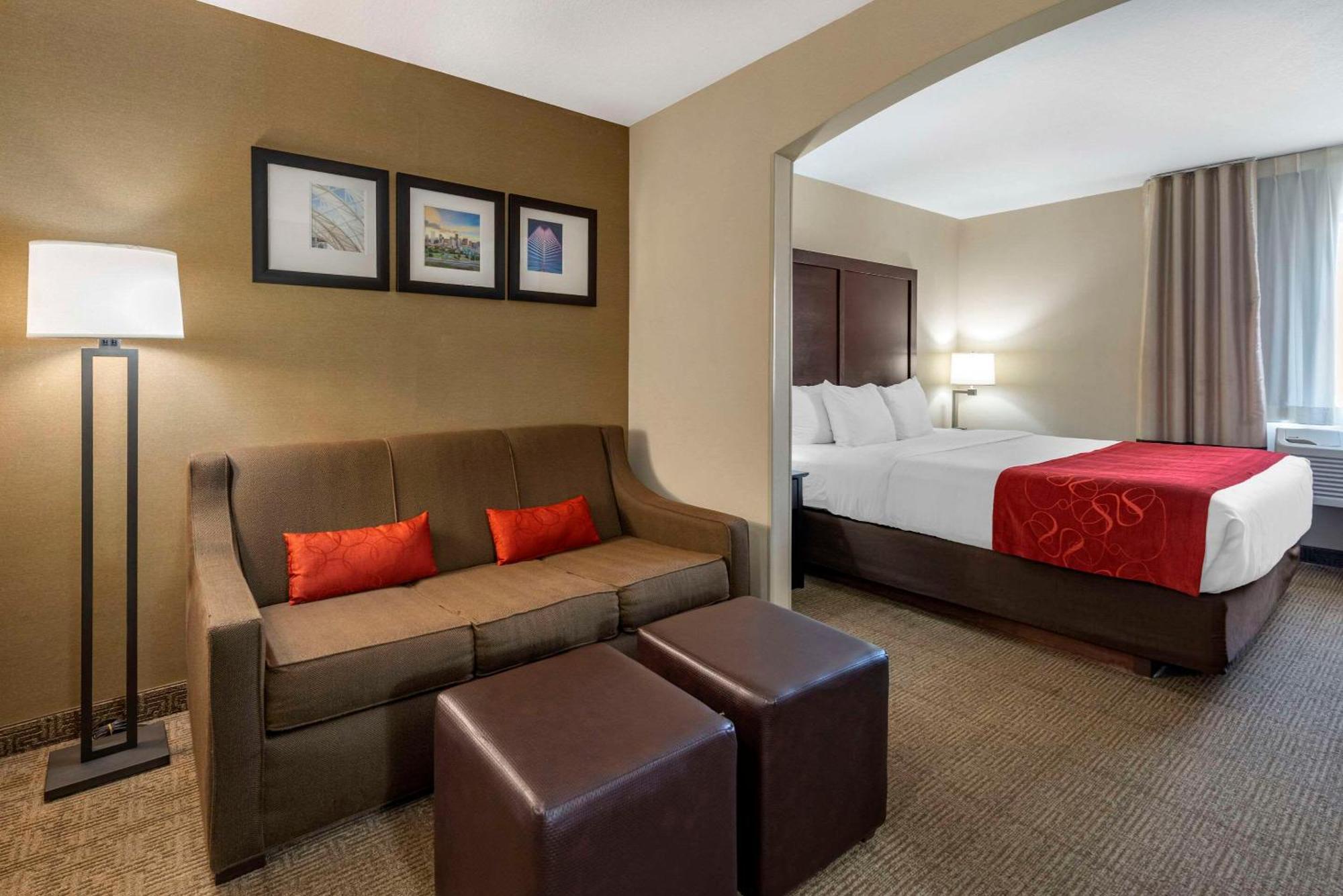 King Suite - Accessible/Non-Smoking