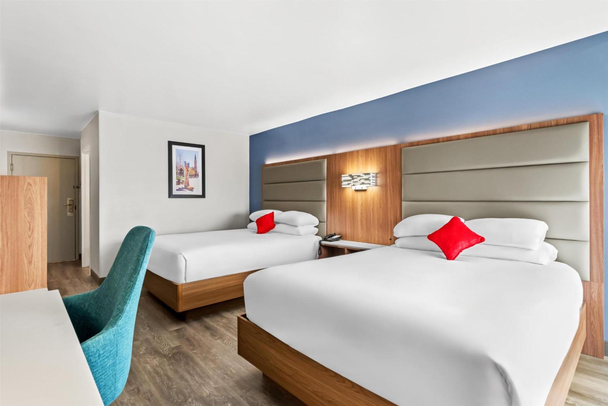 Deluxe Two Queen Beds