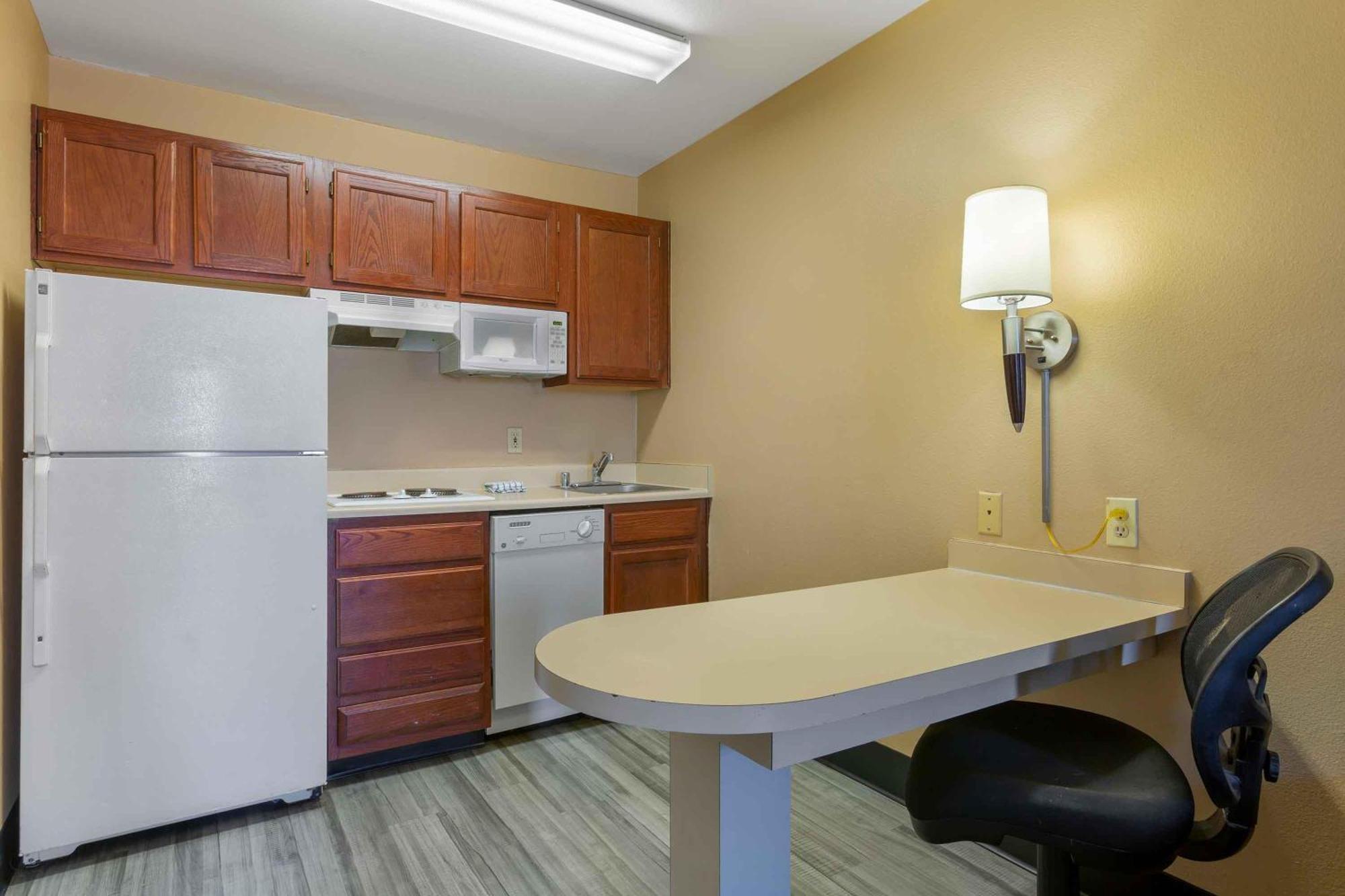 Deluxe Studio with 2 Double Beds - Non-Smoking