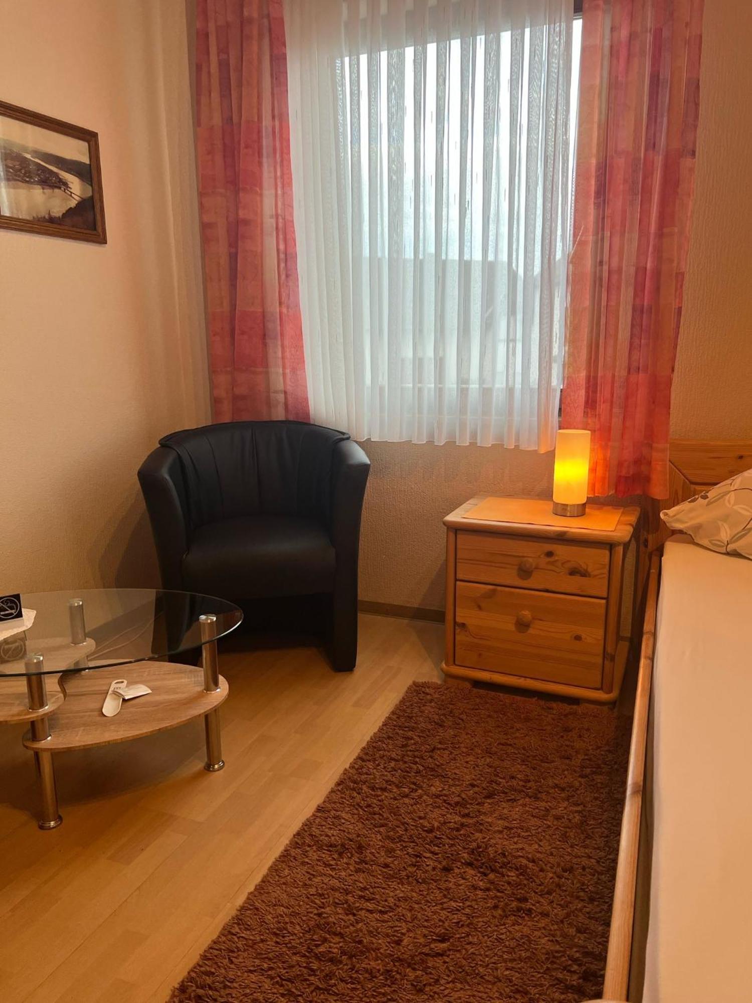 Doppelzimmer mit Balkon
