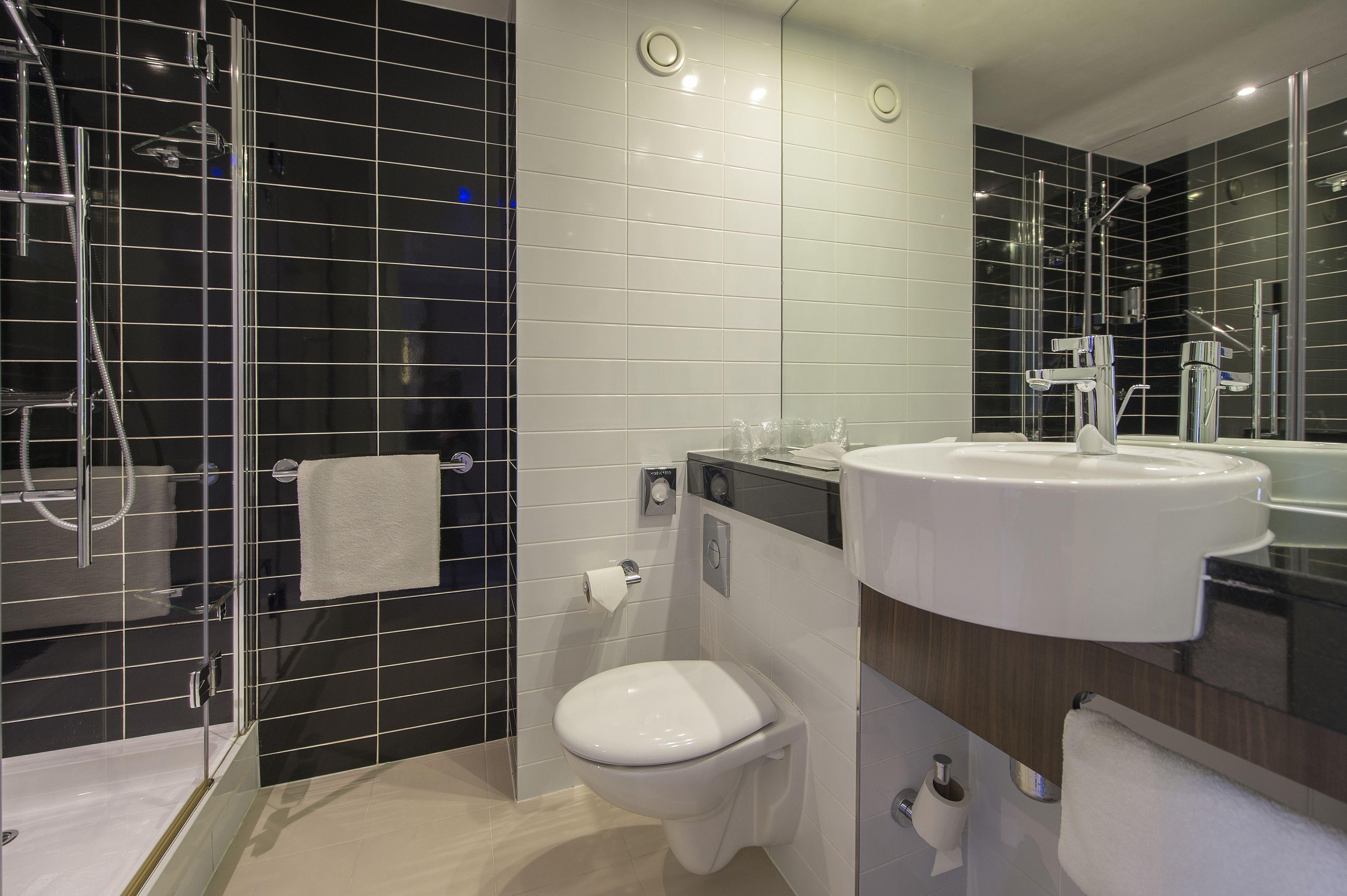 Standard Double Room with Sofa Bed and Free Hot Breakfast