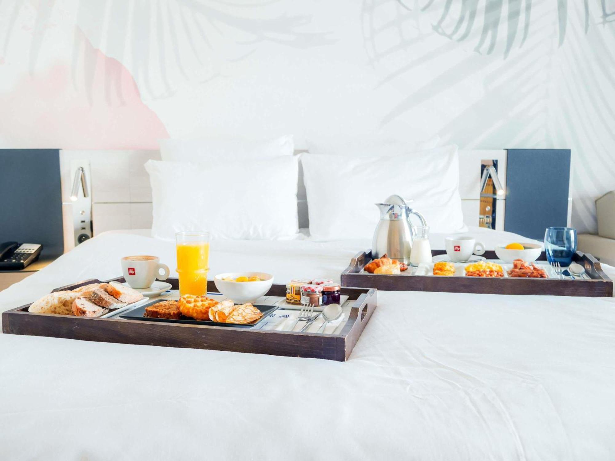 Quarto Riviera Duplo Superior com Check-in Tardio (20h)