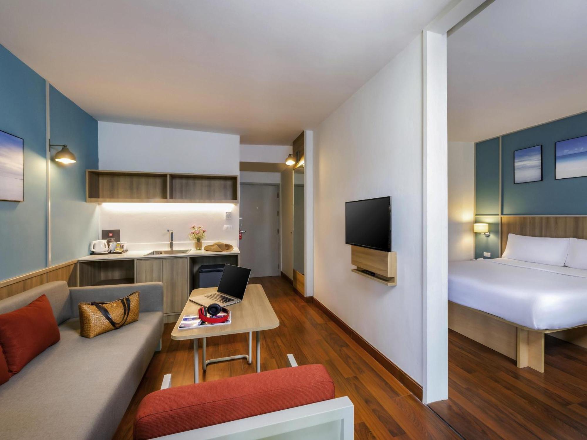 Suite Lit Double avec Canapé
