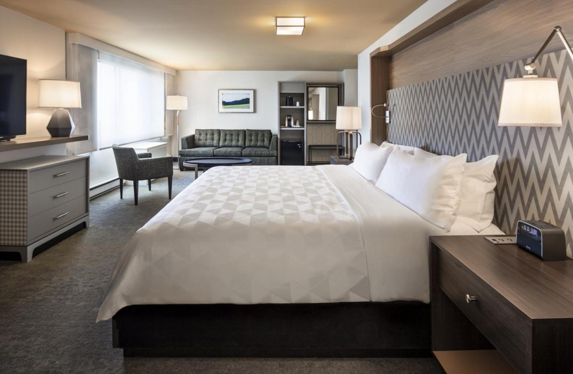 Premium King Room