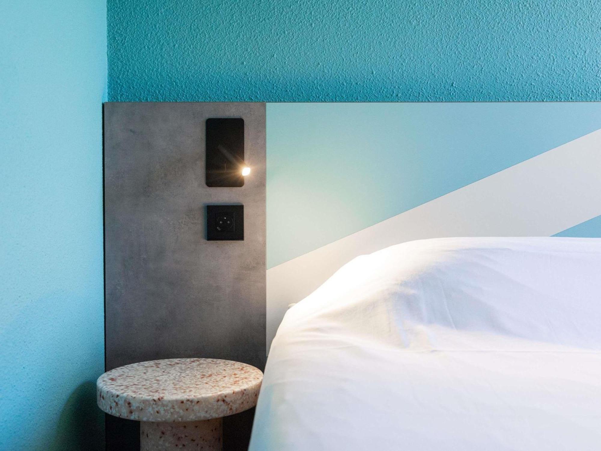 Double Room,1717116081:JPEG