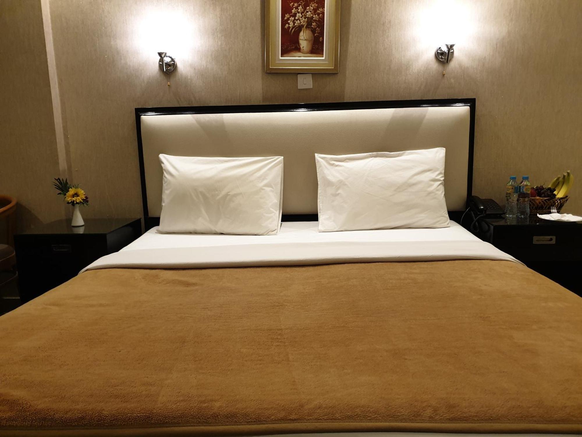 Standard King Room
