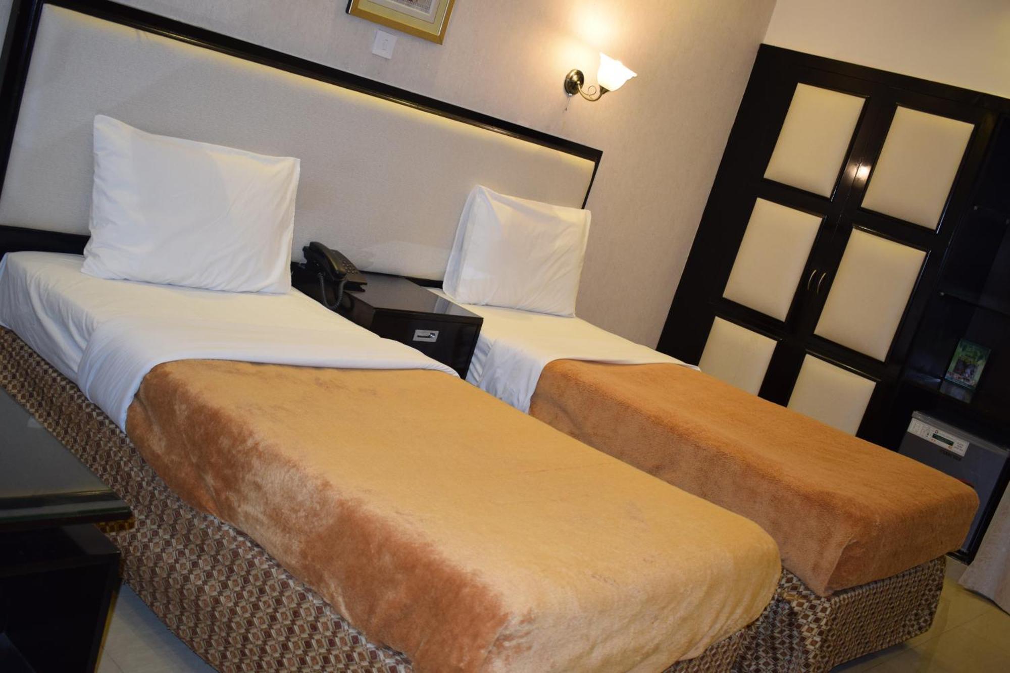 Standard King Room