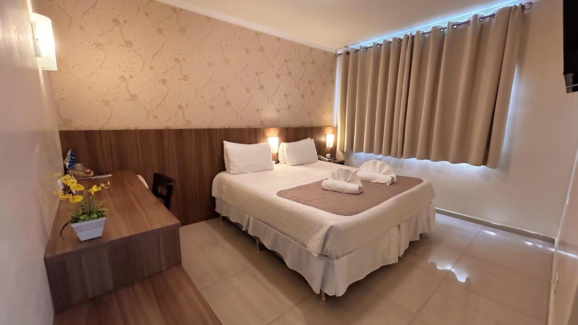Quarto Duplo