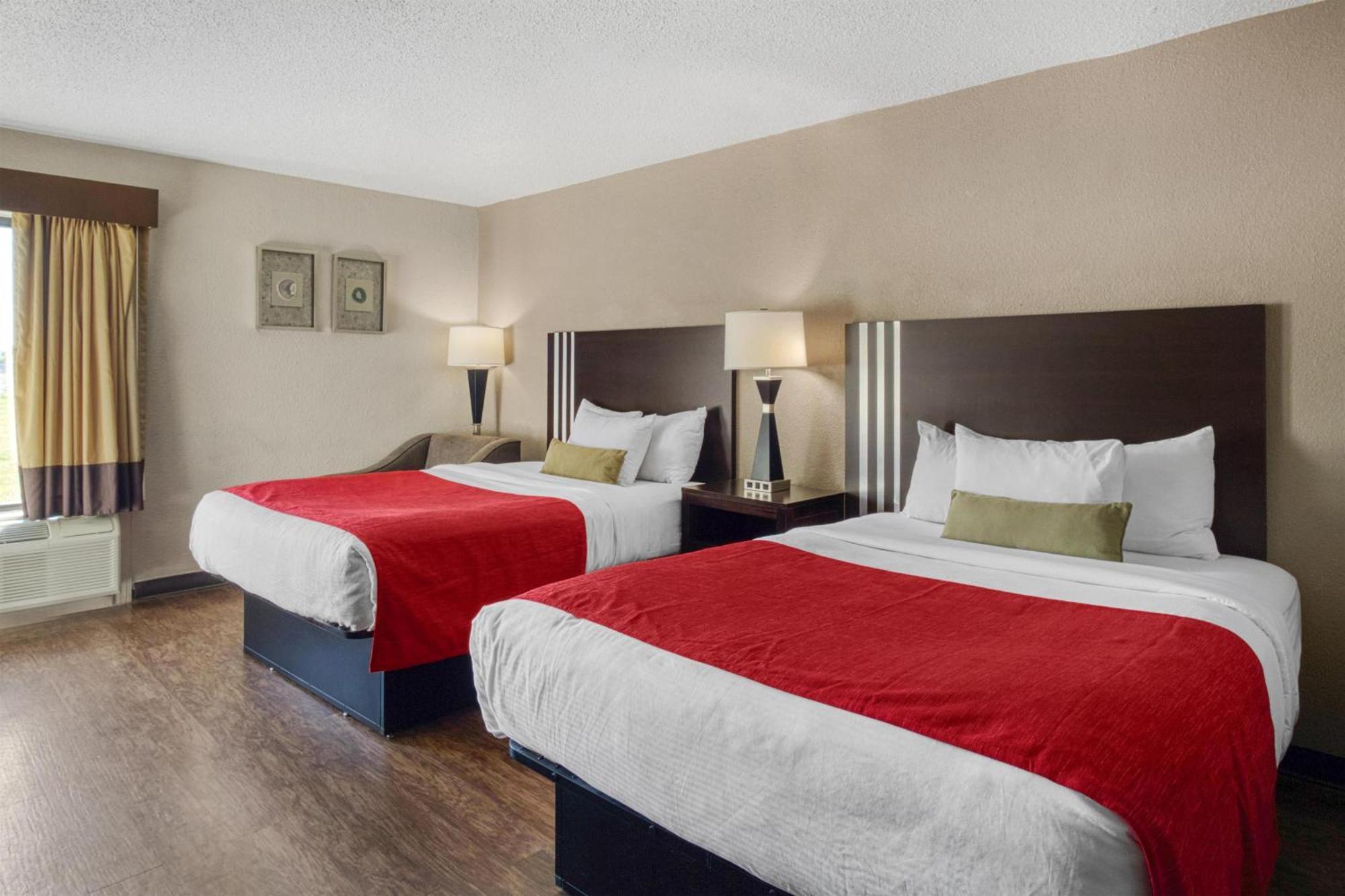 Queen Room with Two Queen Beds - Non-Smoking