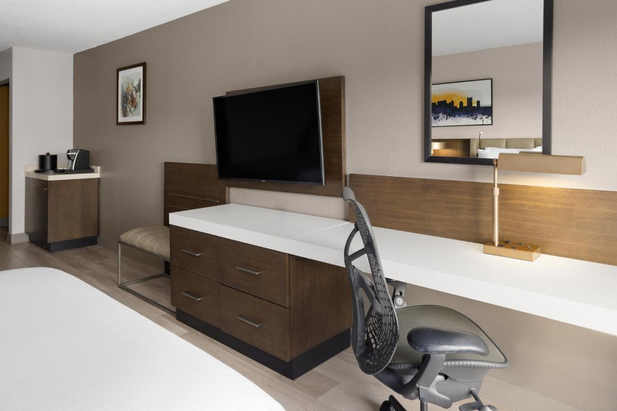 Standard Room with Two Queen Beds