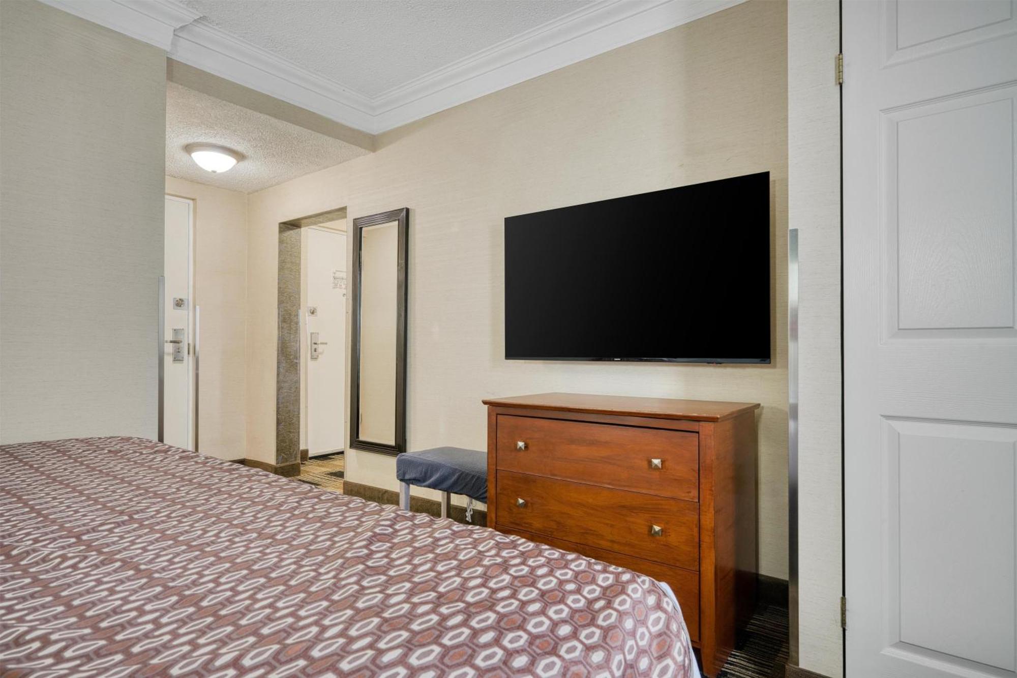 King Suite with Sofa Bed and Separate Sitting Area - Non-Smoking